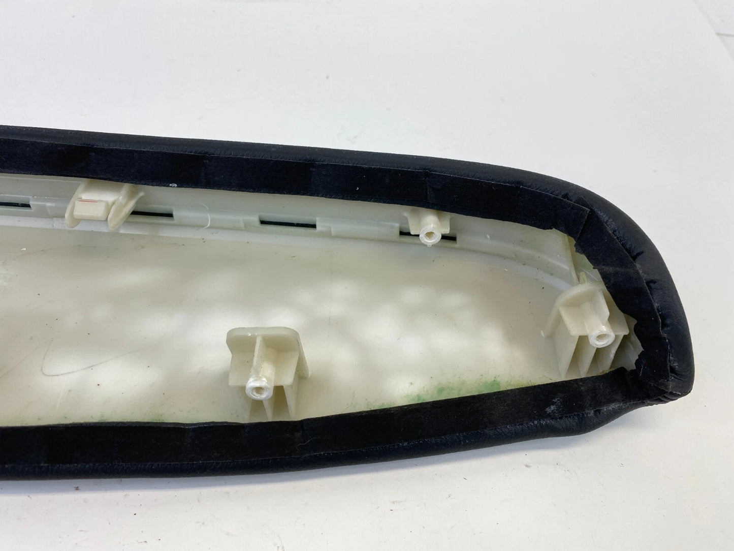 2007-2009 ACURA RDX FRONT RIGHT PASSENGER SIDE DOOR ARMREST PAD UNIT OEM