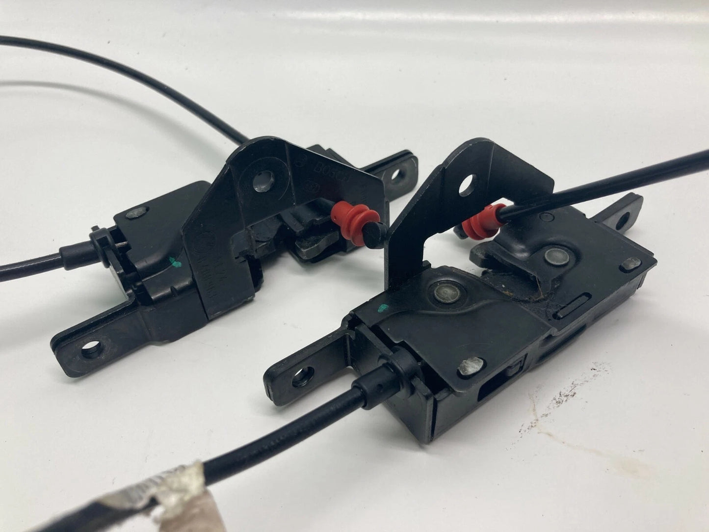 00-06 BMW X5 REAR LOWER LEFT & RIGHT TRUNK LID LATCH LOCK W/ CABLES 51248408964