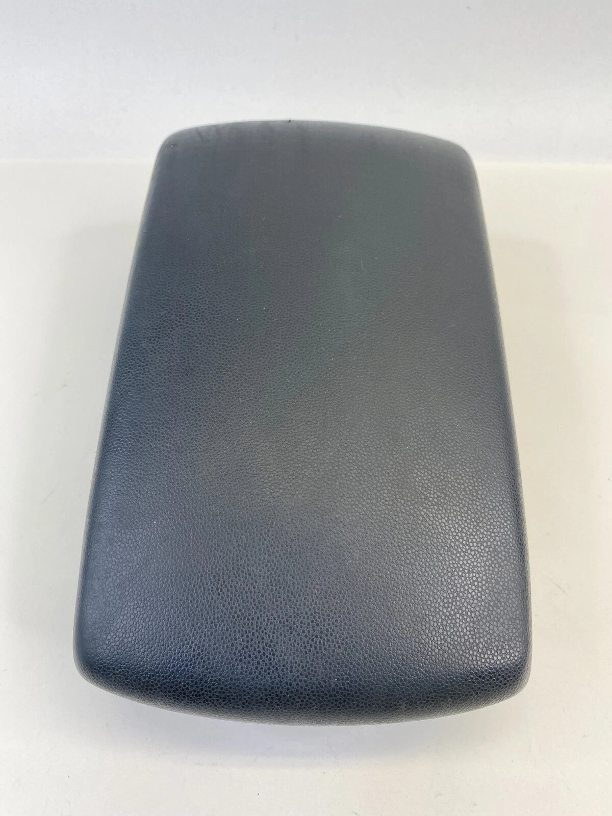 04 05 06 MAZDA 3 CENTER CONSOLE ARM REST ARMREST LID COVER CAP STORAGE OEM