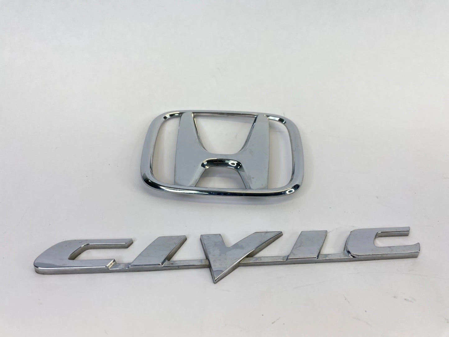 2006-2011 HONDA CIVIC REAR TRUNK LID EMBLEM LOGO BADGE CHROME 75701-SNA-0030