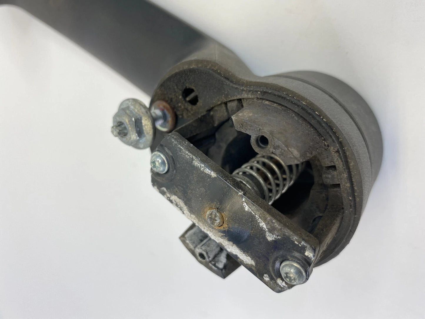 2007 2008 2009 DODGE NITRO FRONT LEFT DRIVER SIDE EXTERIOR OUTER DOOR HANDLE OEM