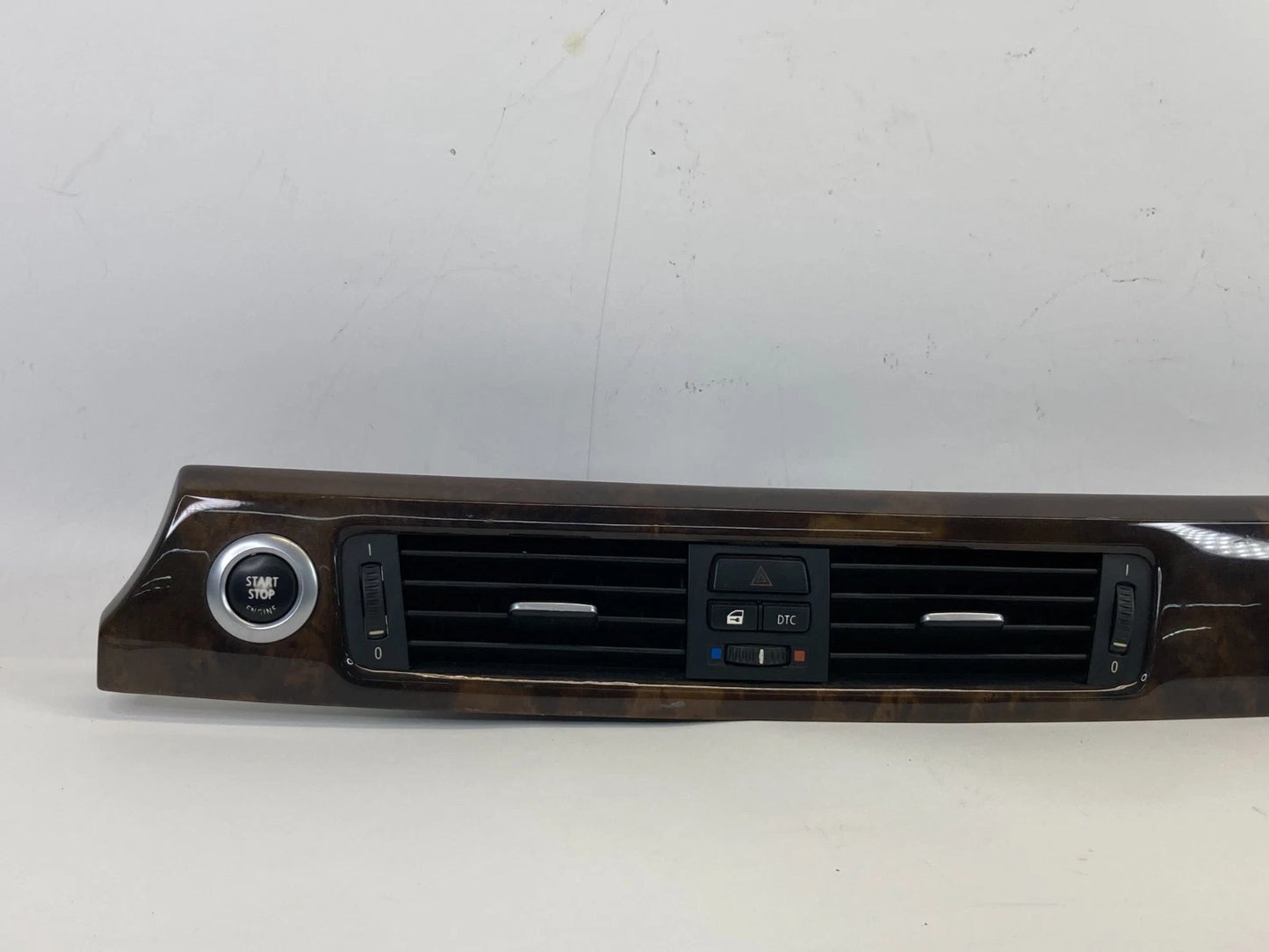 2007 2008 BMW 328XI FRONT DASHBOARD TRIM MOLDING BEZEL W/ AIR VENT 52850610 OEM