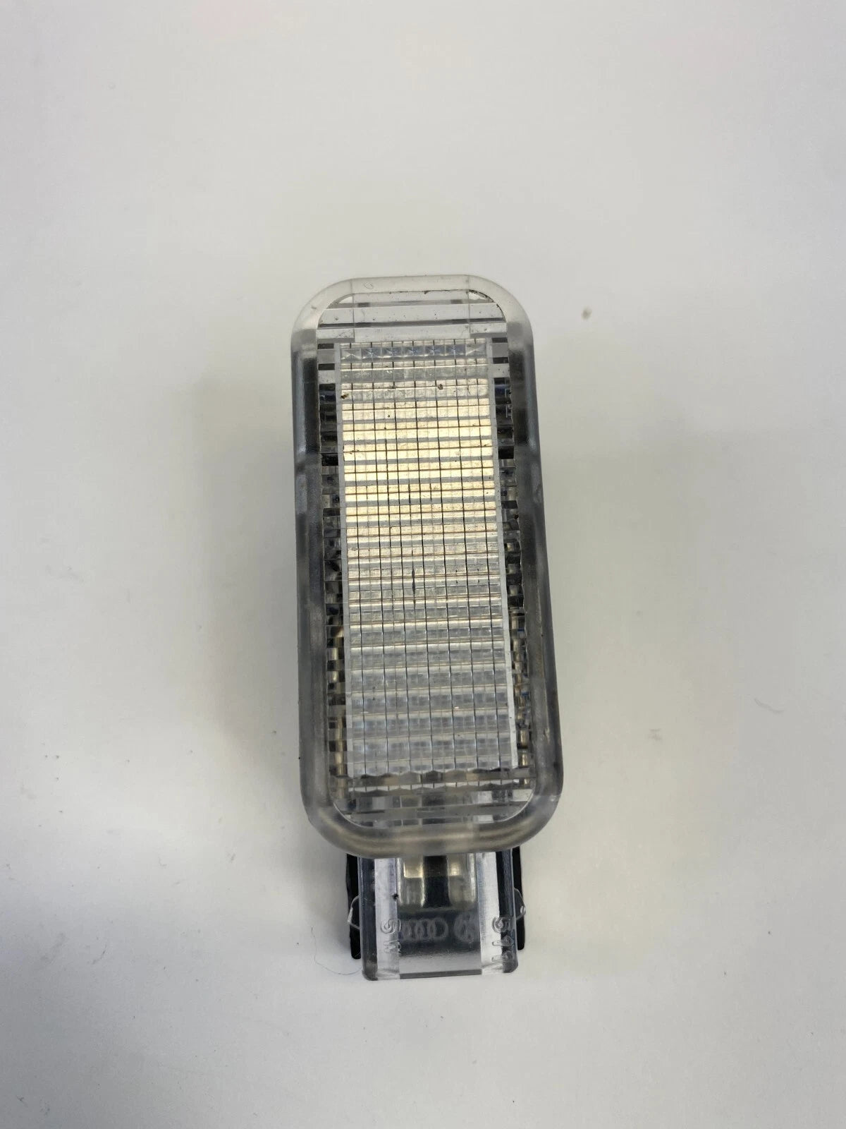 2003-2016 AUDI A4 QUATTRO FR LEFT INNER DOOR COURTESY LIGHT LAMP 4B0947415A OEM