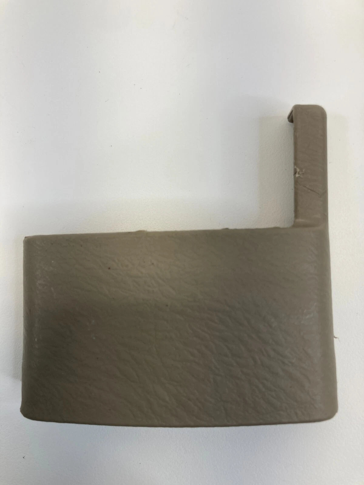 1999 2000 2001 2002 ACURA RL FRONT RIGHT SEAT TRACK COVER RAIL CAP TRIM PANEL