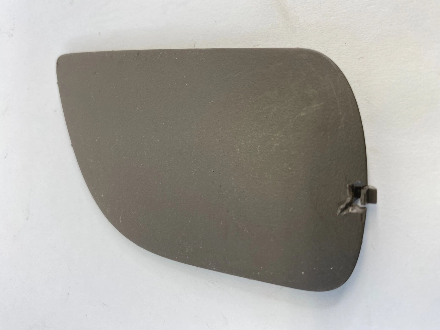 03-07 HONDA ACCORD FRONT RIGHT INNER DOOR HANDLE PANEL SCREW COVER K20-25301 OEM