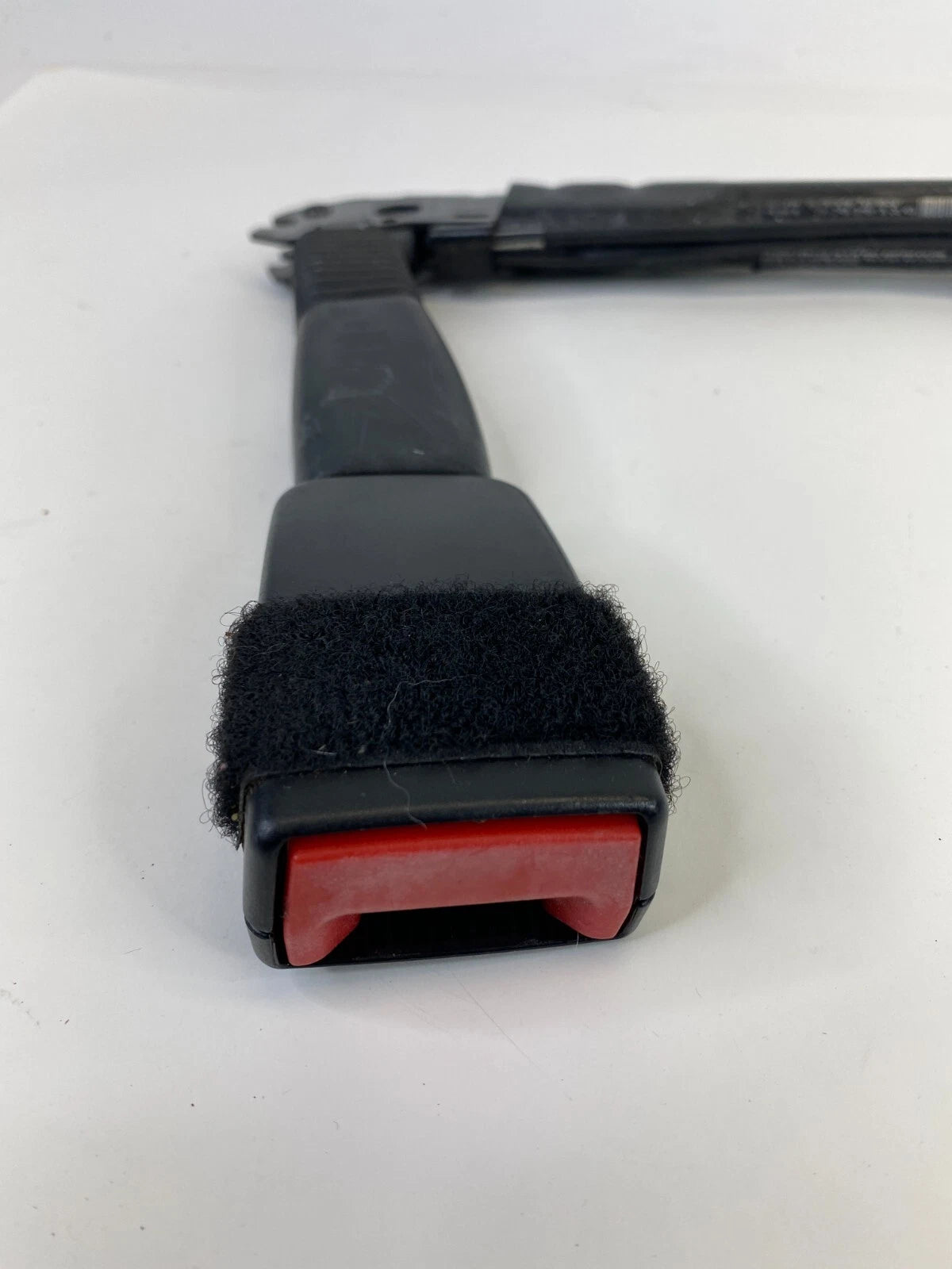 2007 2008 BMW 328I 328XI FRONT RIGHT PASSENGER SEAT BELT BUCKLE 7140611 UNIT OEM