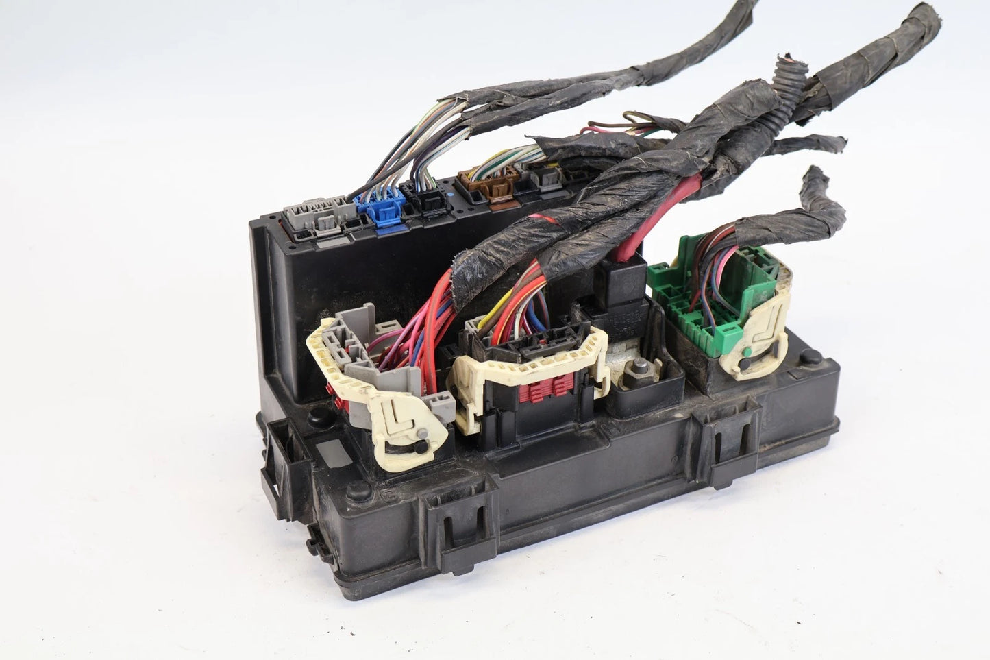 11-14 DODGE AVENGER 2.4L 200 ENGINE POWER INTEGRATED FUSE BOX TIPM 4692346AE OEM