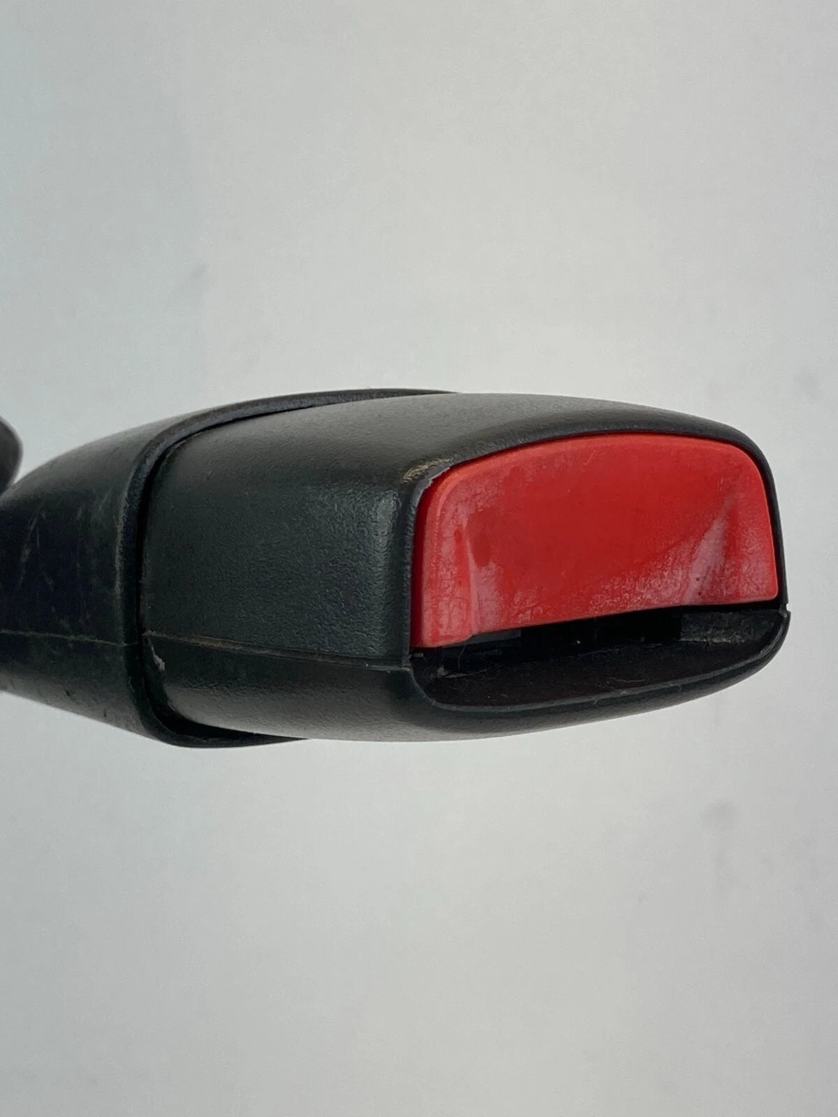 2006 PONTIAC TORRENT FRONT RIGHT PASSENGER SIDE SEAT BELT BUCKLE FR RH 5206420