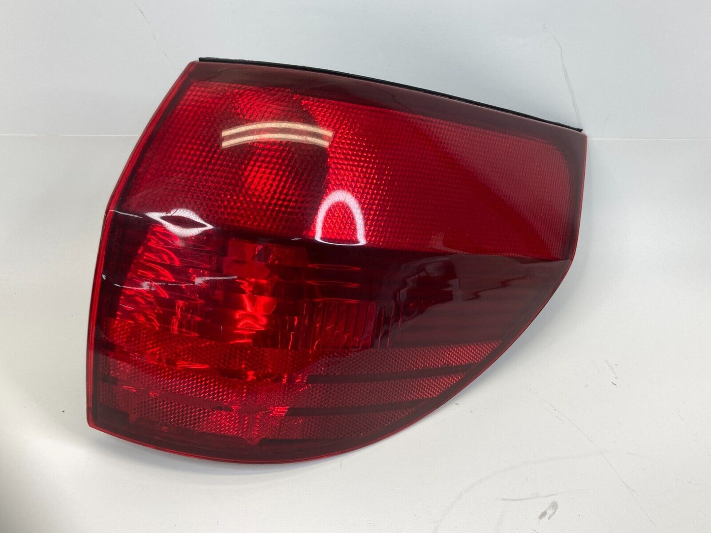 2004 2005 Toyota Sienna Right Side Tail Light Lamp Taillight Quarter Panel Assy