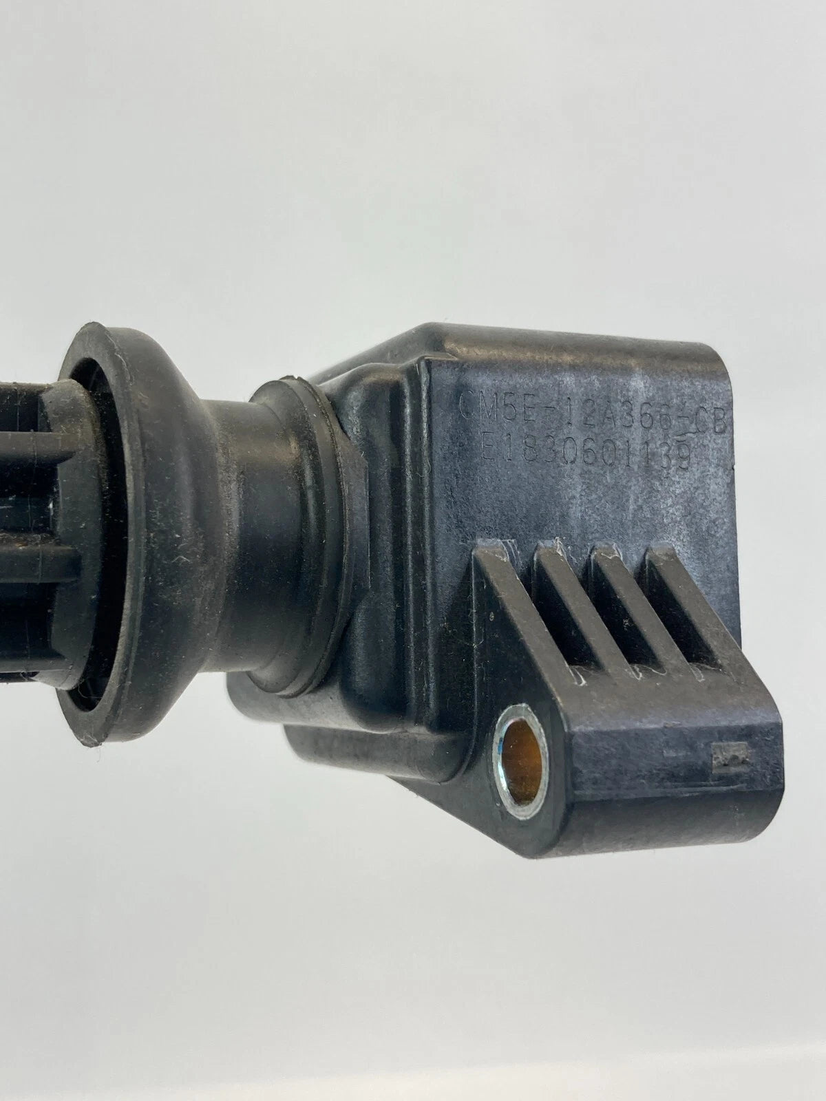 2012-2018 FORD FOCUS 2.0L L4 16V AT ENGINE IGNITION COIL IGNITER CM5E-12A360-CB