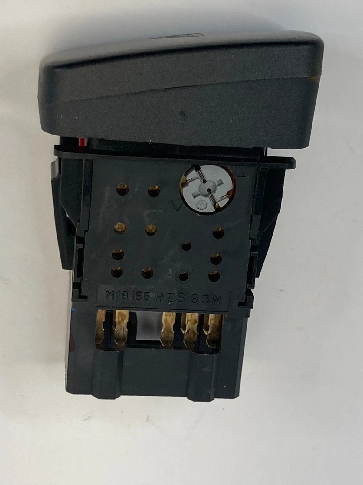2004-2006 ACURA MDX DASH EMERGENCY HAZARD LIGHT CONTROL SWITCH BUTTON M19620 OEM
