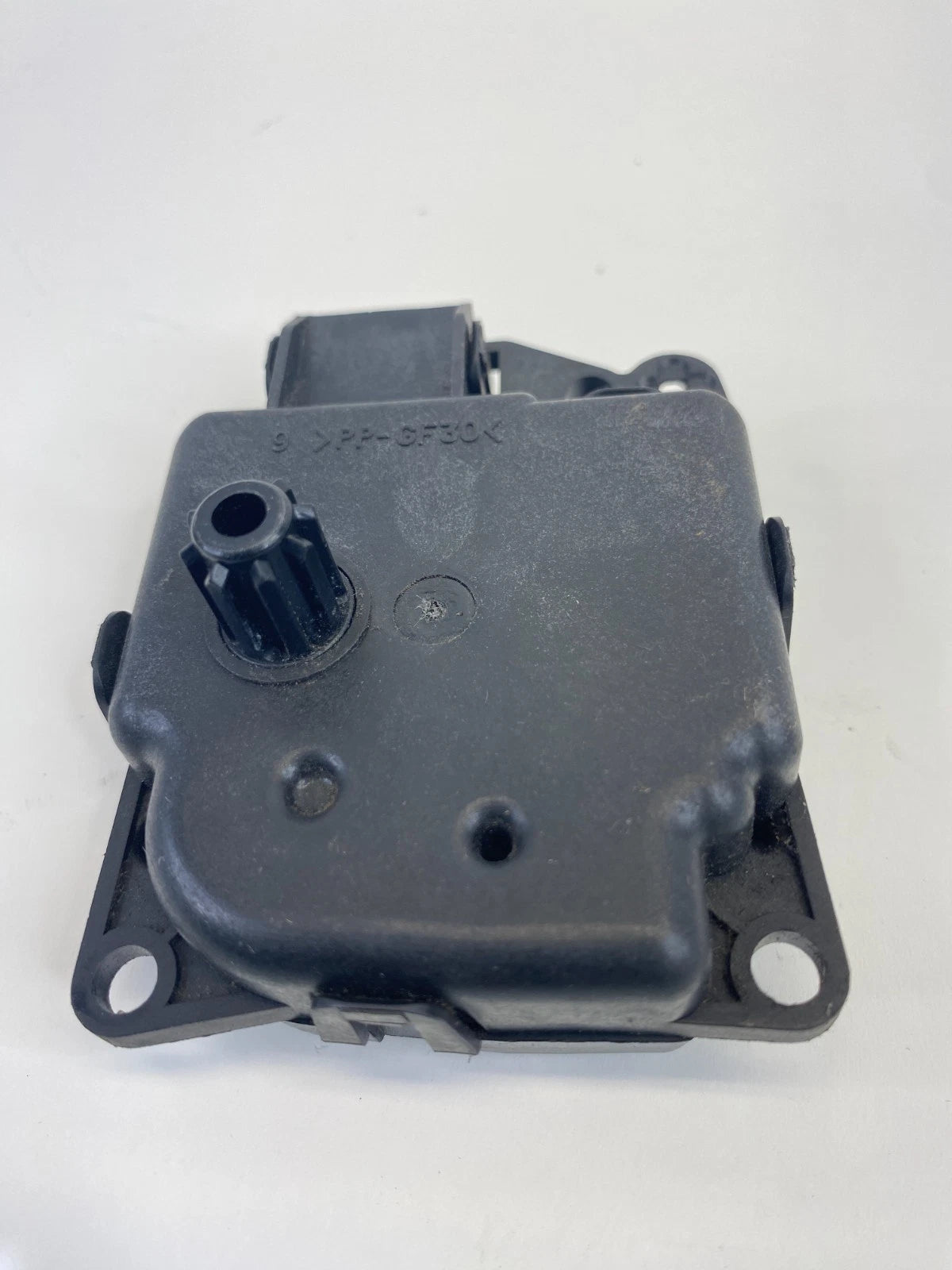 2008-2016 Town & Country HVAC A/C Heater Blend Door Flap Actuator M8679001 OEM