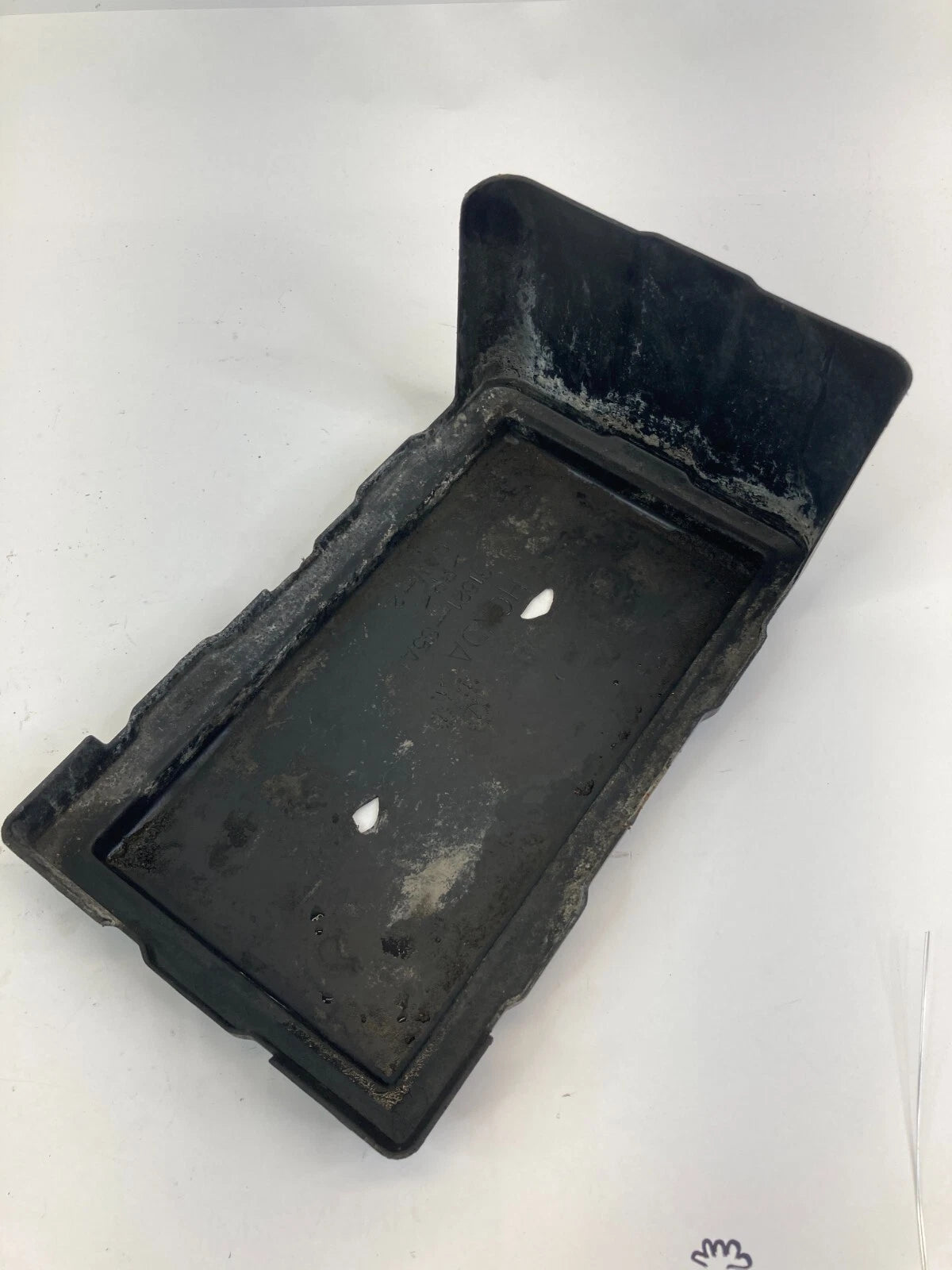 2003-2011 HONDA ELEMENT 2.4L BASE LOWER BATTERY COVER BOX 31521-S5A OEM