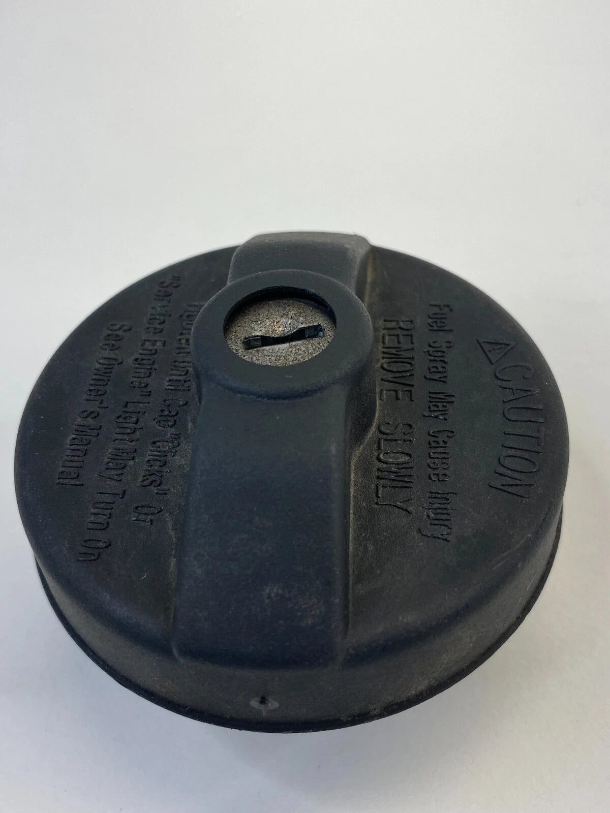 2006-2009 CHEVROLET CHEVY TRAILBLAZER FUEL FILLER GAS TANK CAP LID COVER OEM