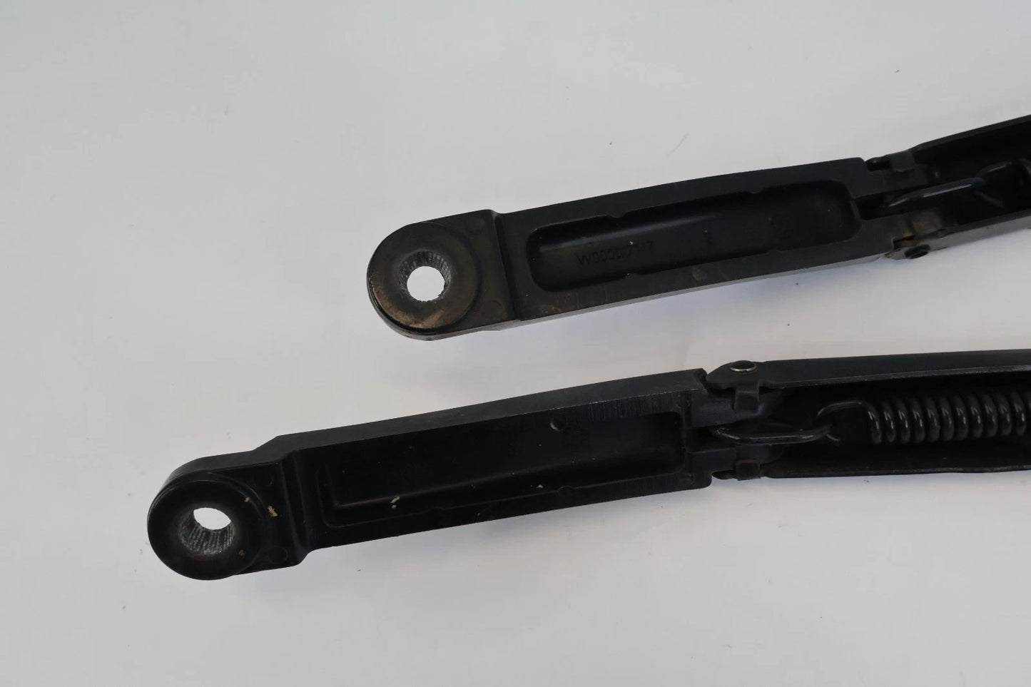 2011-2015 FORD EXPLORER FRONT LEFT RIGHT WINSHIELD WIPER ARM PAIR SET OEM