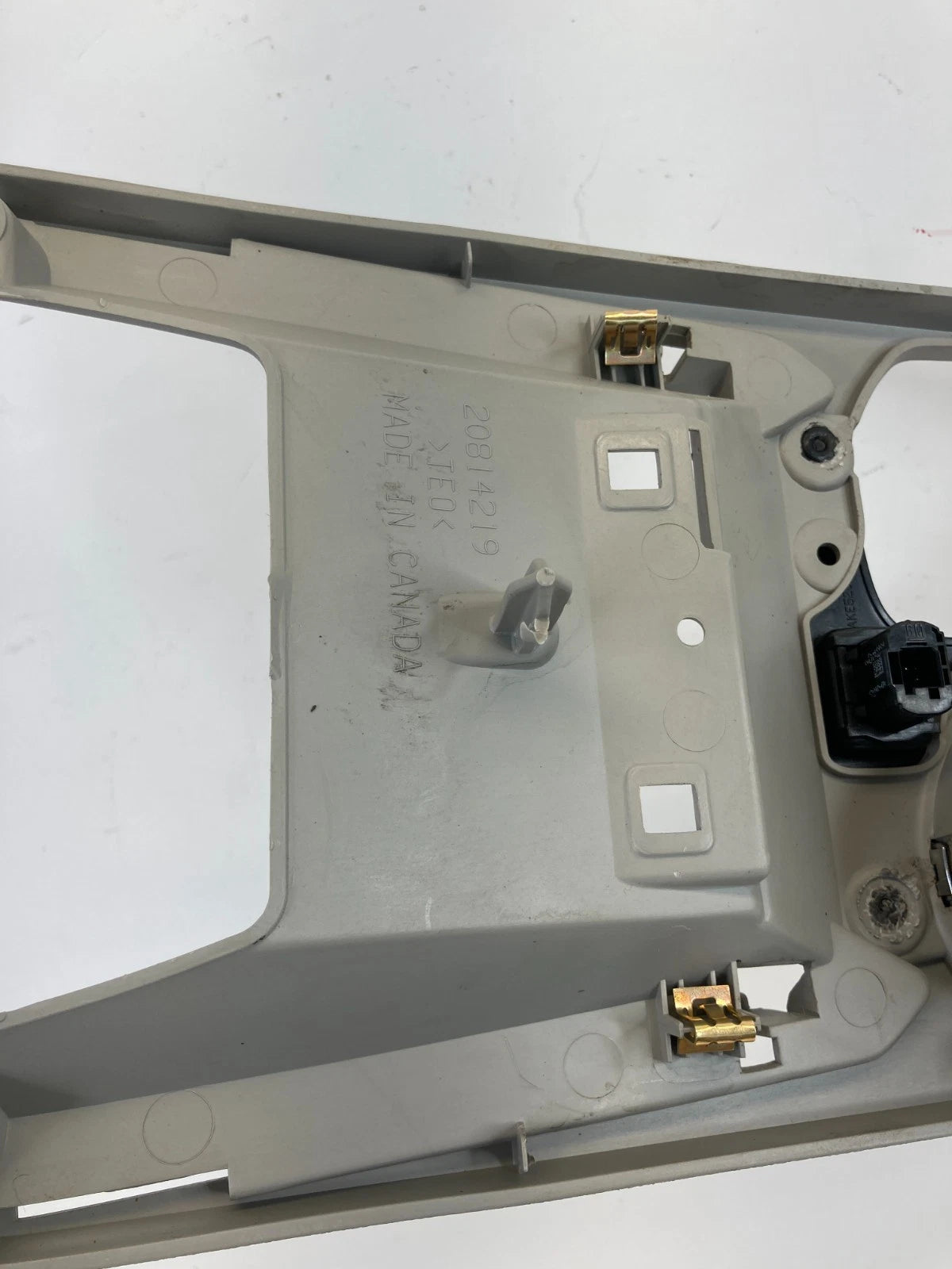 2010-2017 GMC TERRAIN CENTER CONSOLE SHIFTER BEZEL CUP HOLDER PANEL 20814219