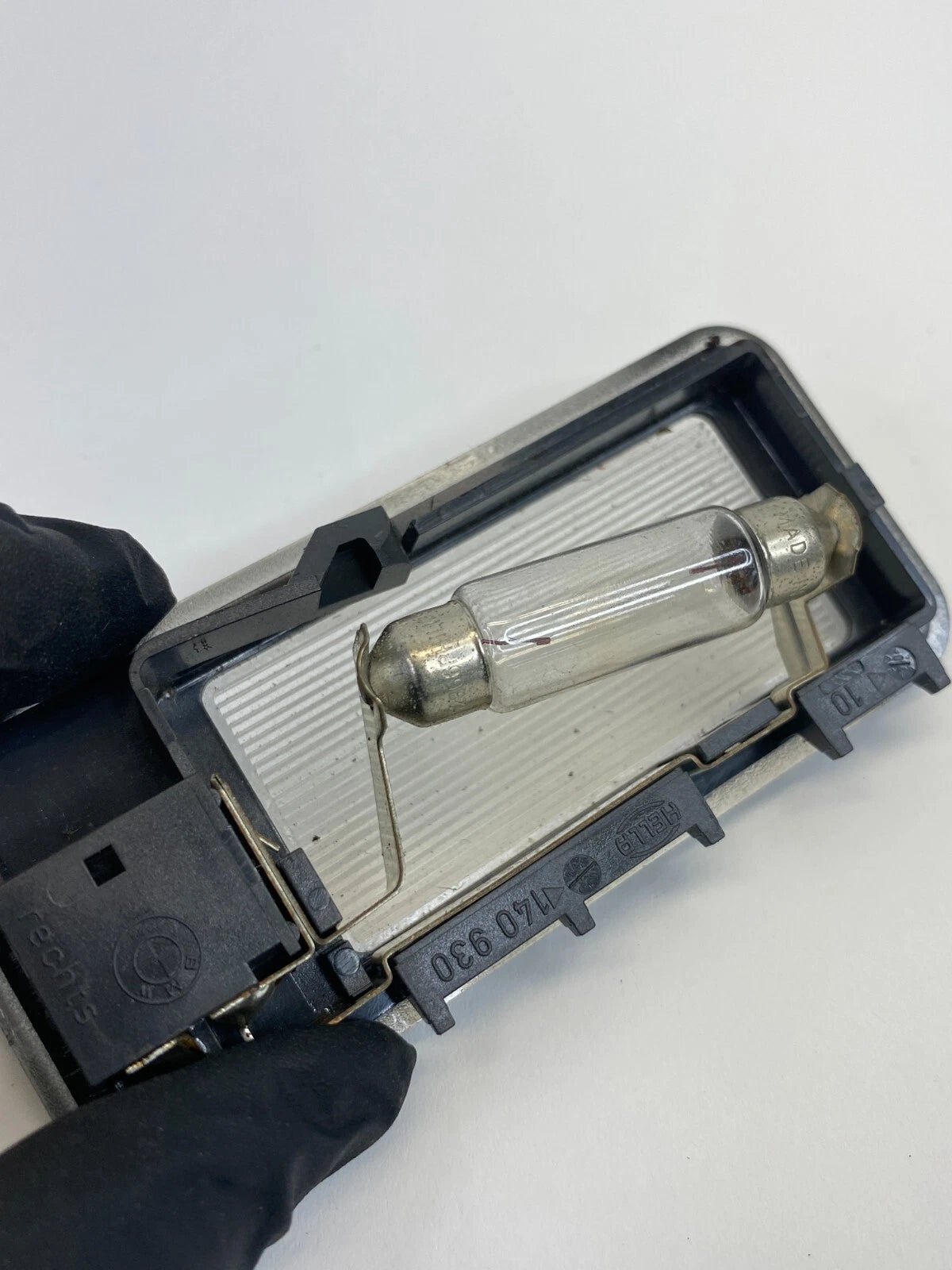 2004-2010 BMW X3 OVERHEAD ROOF RIGHT DOME MAP LIGHT COURTESY LAMP 140930 OEM