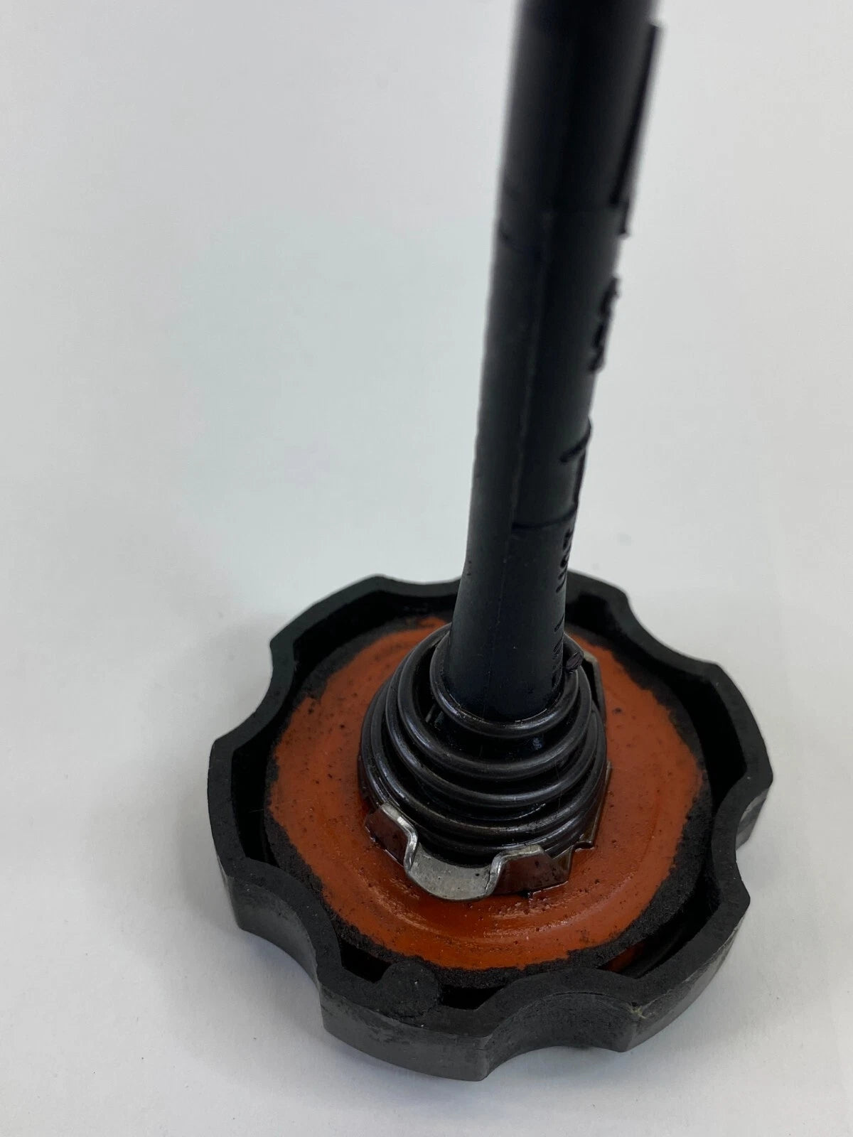2000 GMC YUKON POWER STEERING RESERVOIR FLUID FILLER CAP COVER LID