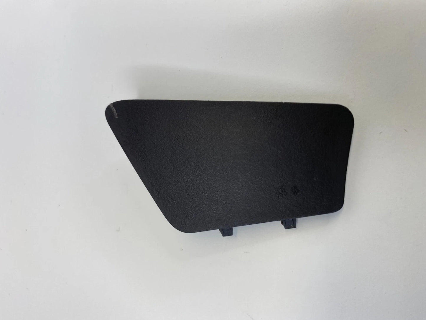 2011-2017 BUICK REGAL REAR RIGHT SIDE INTERIOR DOOR HANDLE BOLT CAP TRIM COVER