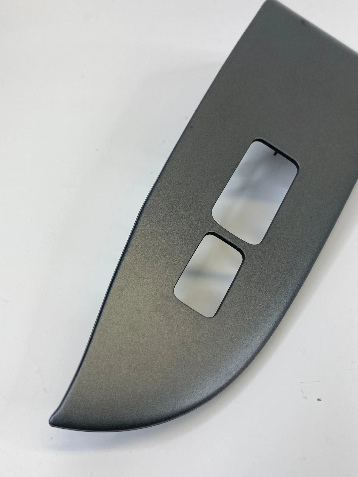 2005-2010 HONDA ODYSSEY FRONT RIGHT SIDE DOOR WINDOW SWITCH BEZEL TRIM