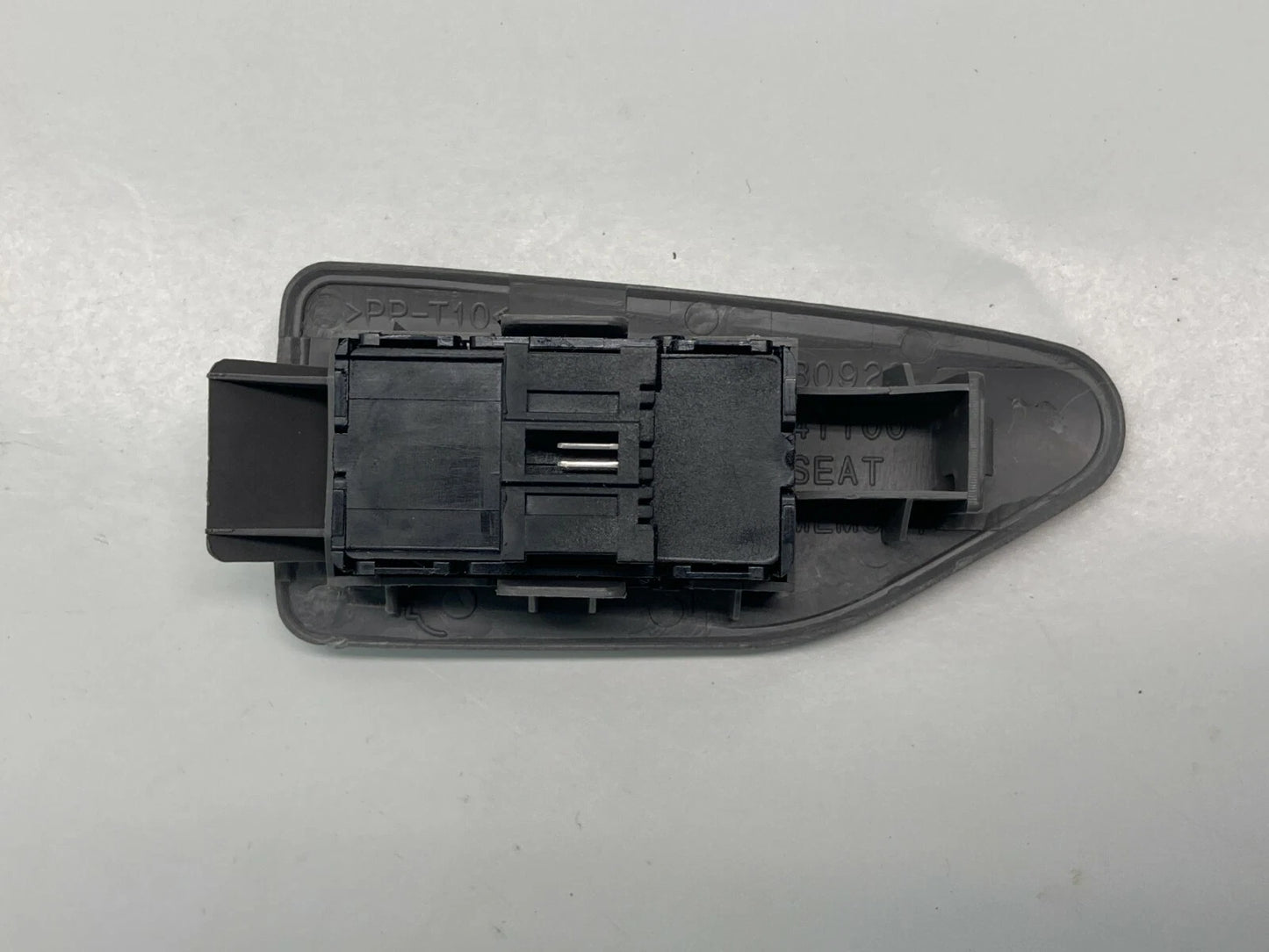 2000-2003 NISSAN MAXIMA FRONT LEFT DRIVER POWER SEAT MEMORY CONTROL SWITCH OEM
