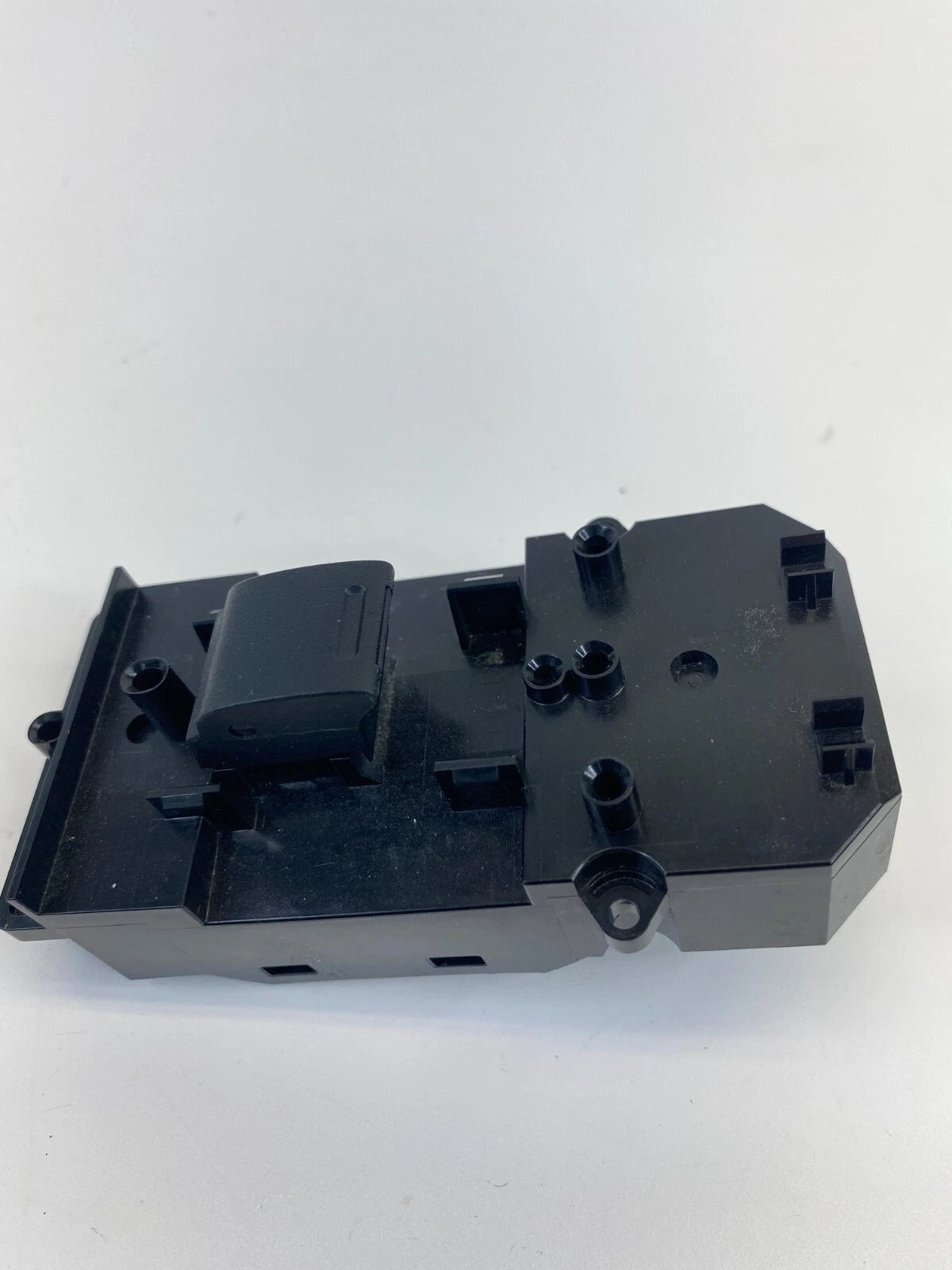 15-020 HONDA FIT FRONT RIGHT SIDE DOOR WINDOW CONTROL SWITCH 35760-T5R-A011-M1