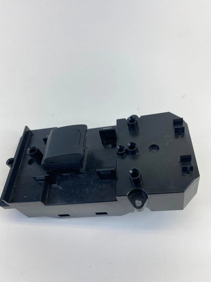 15-020 HONDA FIT FRONT RIGHT SIDE DOOR WINDOW CONTROL SWITCH 35760-T5R-A011-M1