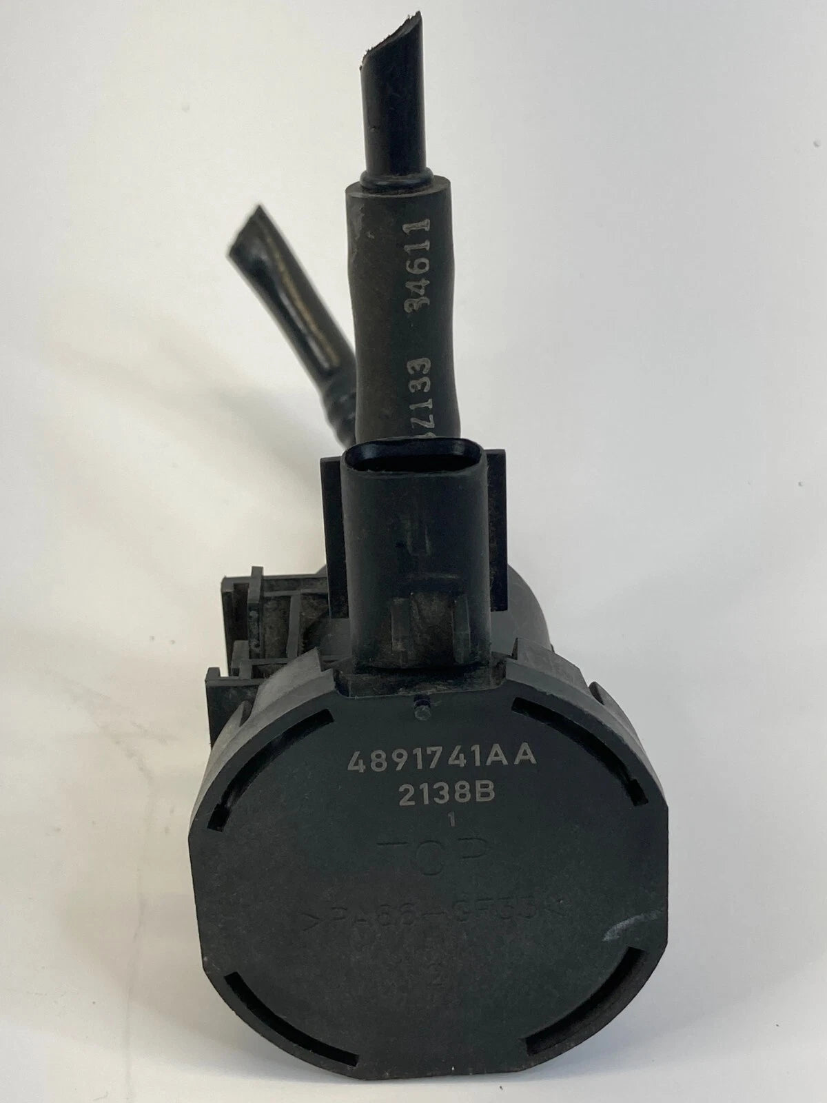 2009-2014 VOLKSWAGEN ROUTAN VACUUM PURGE SOLENOID FUEL VALVE VAPOR CANISTER OEM
