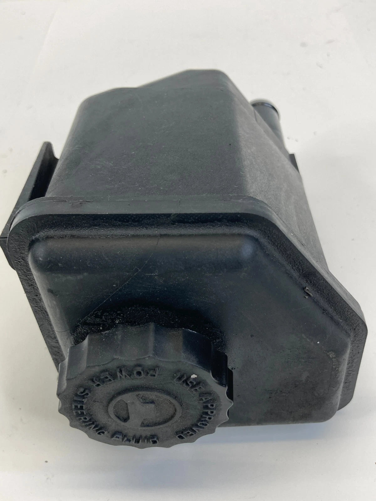 2006-2010 DODGE CHARGER POWER STEERING PUMP RESERVOIR FLUID BOTTLE 04782345AC