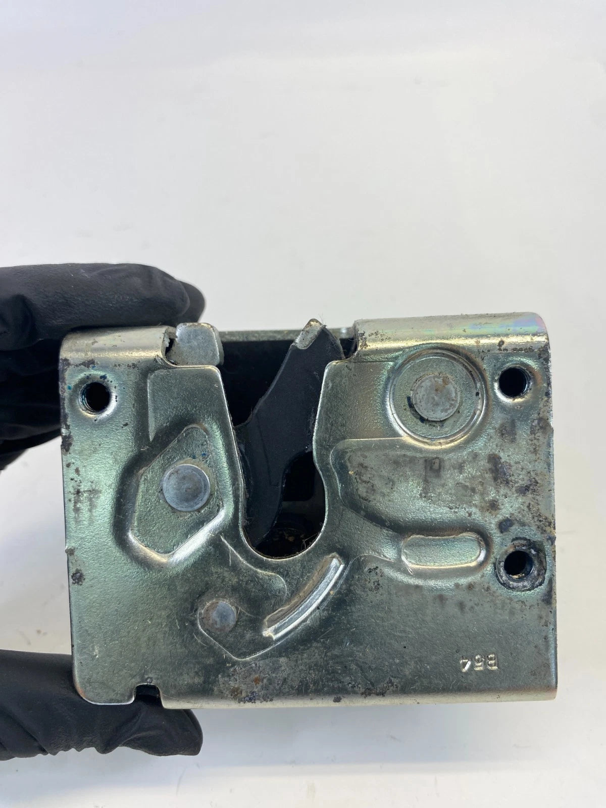 2001-2007 FORD ESCAPE REAR TRUNK LOCK LATCH RELEASE ACTUATOR OEM