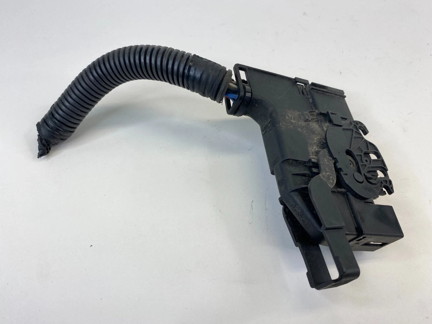 2009-2011 Toyota Camry 2.5L ABS Anti Lock Brake Pump Plug Connector USA Build