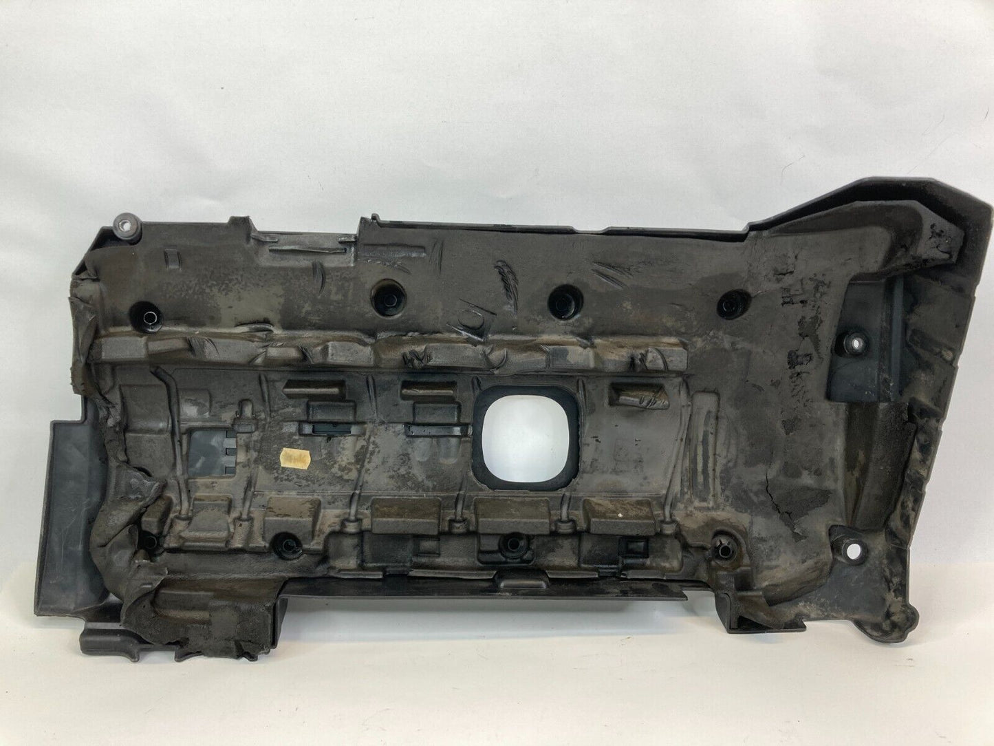 2009 2010 09 10 BMW 535i xDrive Sedan 3.0L Upper Engine Appearance Coil Cover