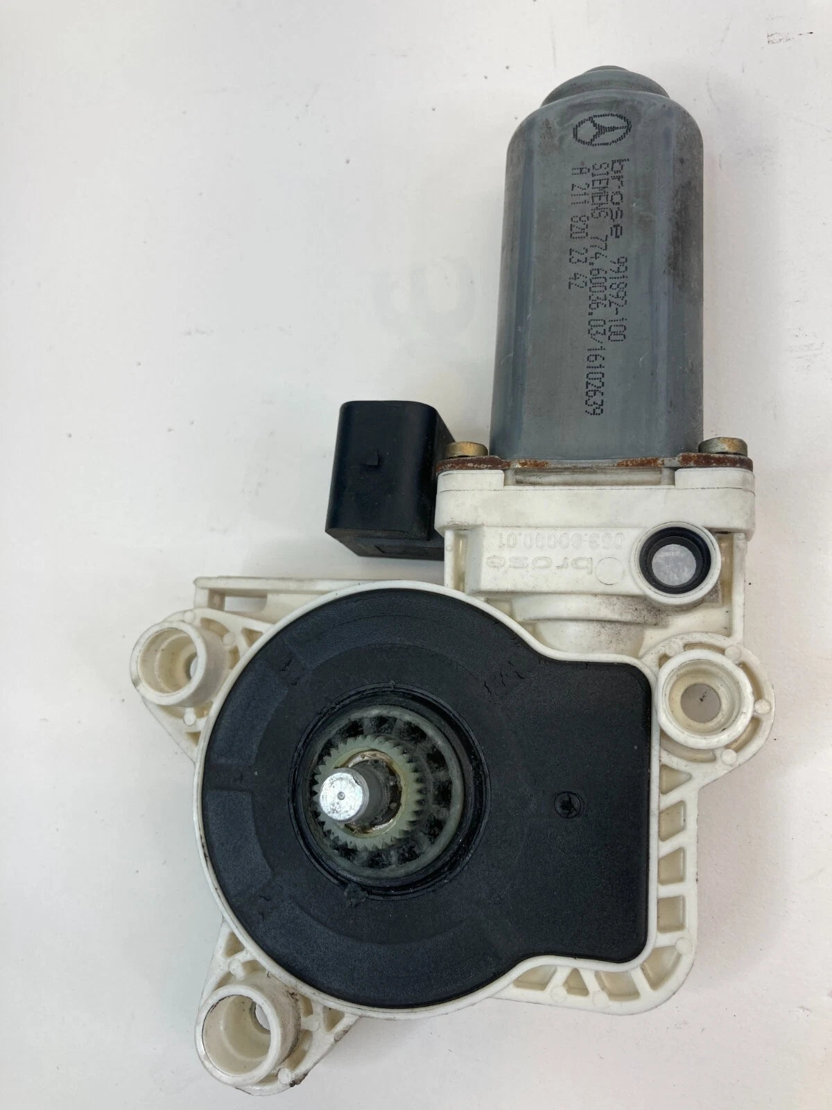 2003-2009 MERCEDES-BENZ E320 REAR RIGHT DOOR POWER WINDOW MOTOR A2118202342 OEM