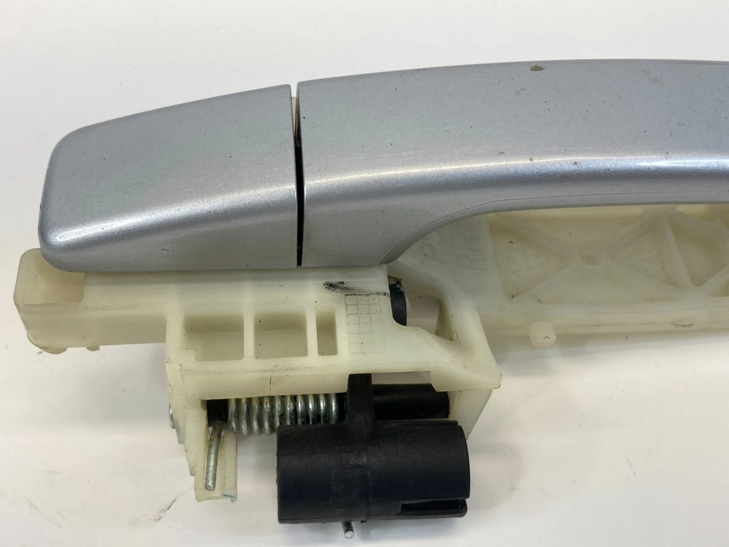 2014-2019 KIA SOUL REAR RIGHT PASSENGER BACK EXTERIOR DOOR HANDLE ASSEMBLY OEM