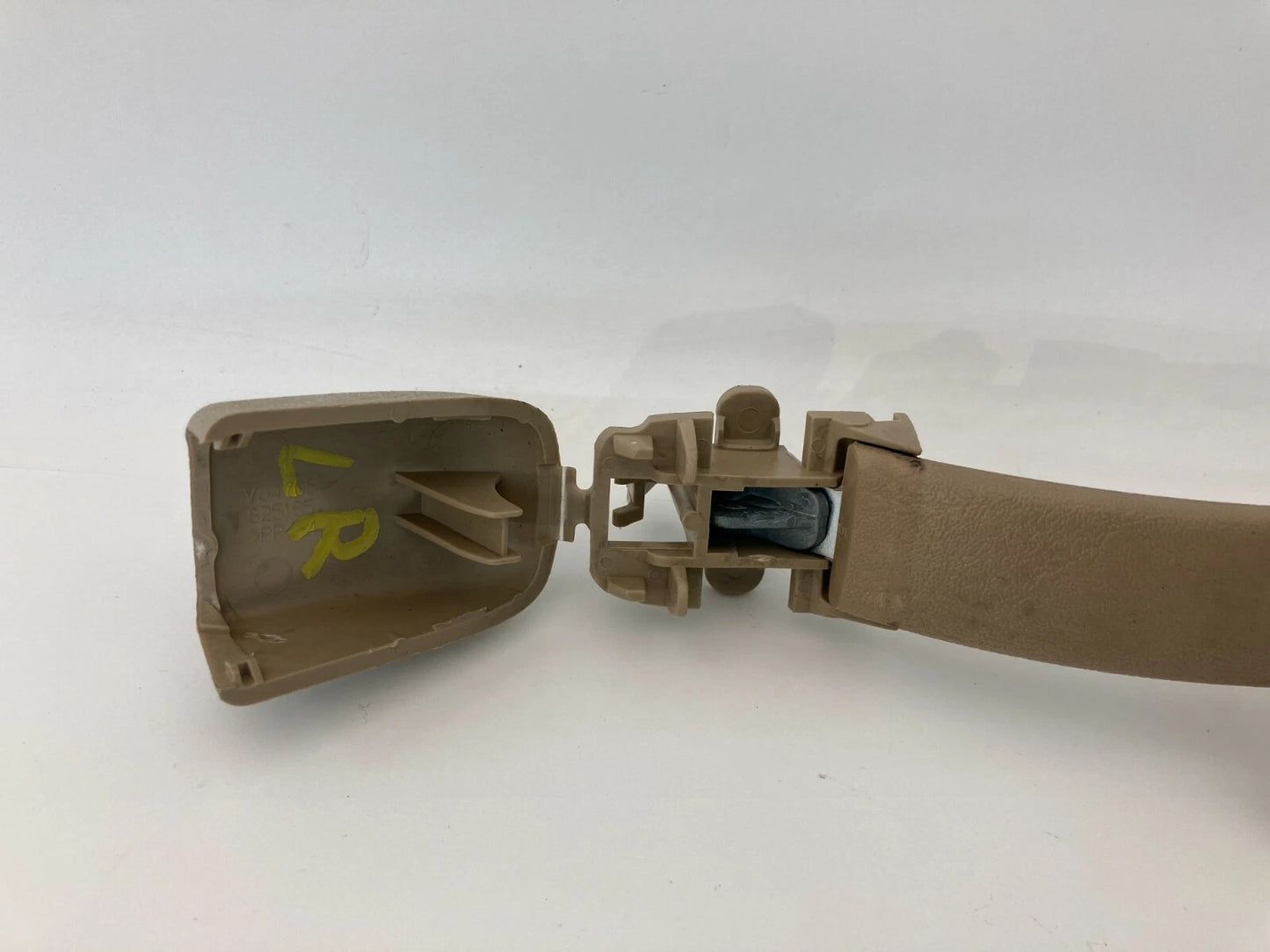 03 04 05 06 ISUZU ASCENDER REAR LEFT SIDE ROOF GRAB GRIP HANDLE ASSIST 825165