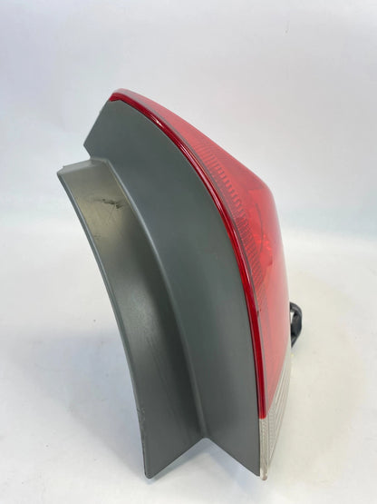 2009-2012 TOYOTA VENZA REAR RIGHT PASSENGER OUTER TAILLIGHT TAIL LIGHT LAMP OEM