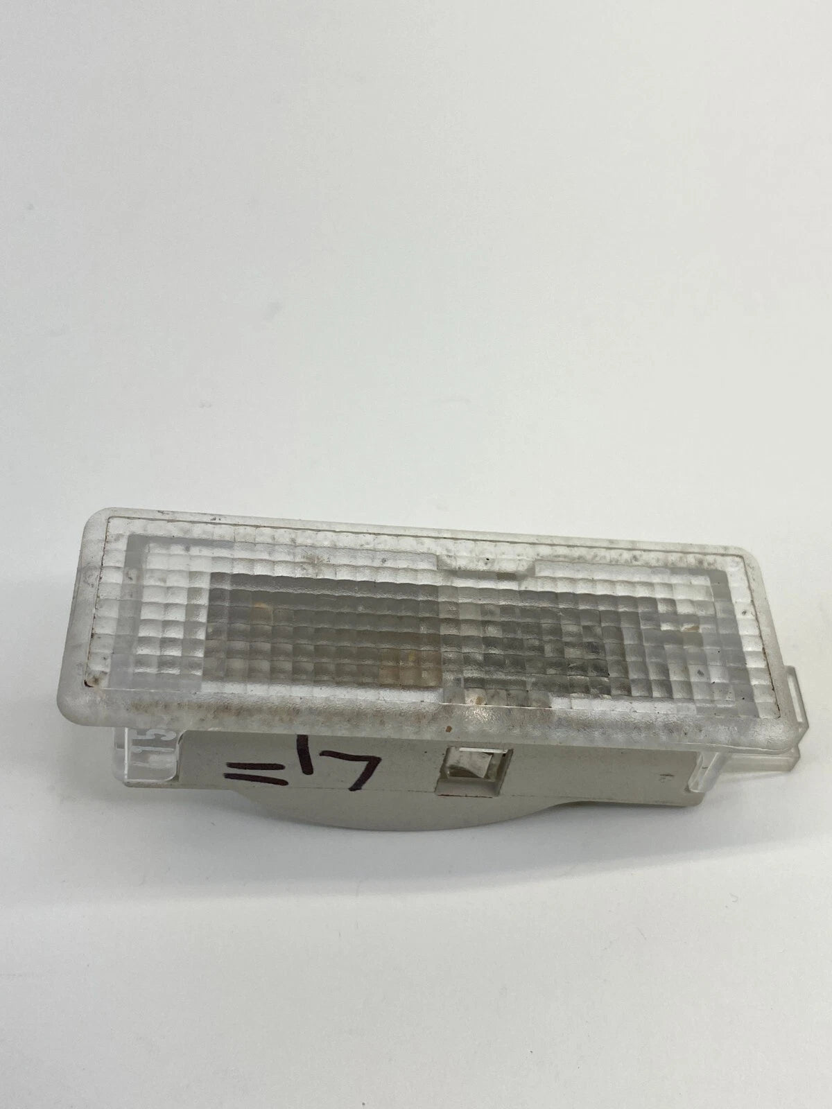 2006 BMW 330I FRONT LEFT INTERIOR DOOR COURTESY LIGHT LAMP 63-31-6-962-688 OEM