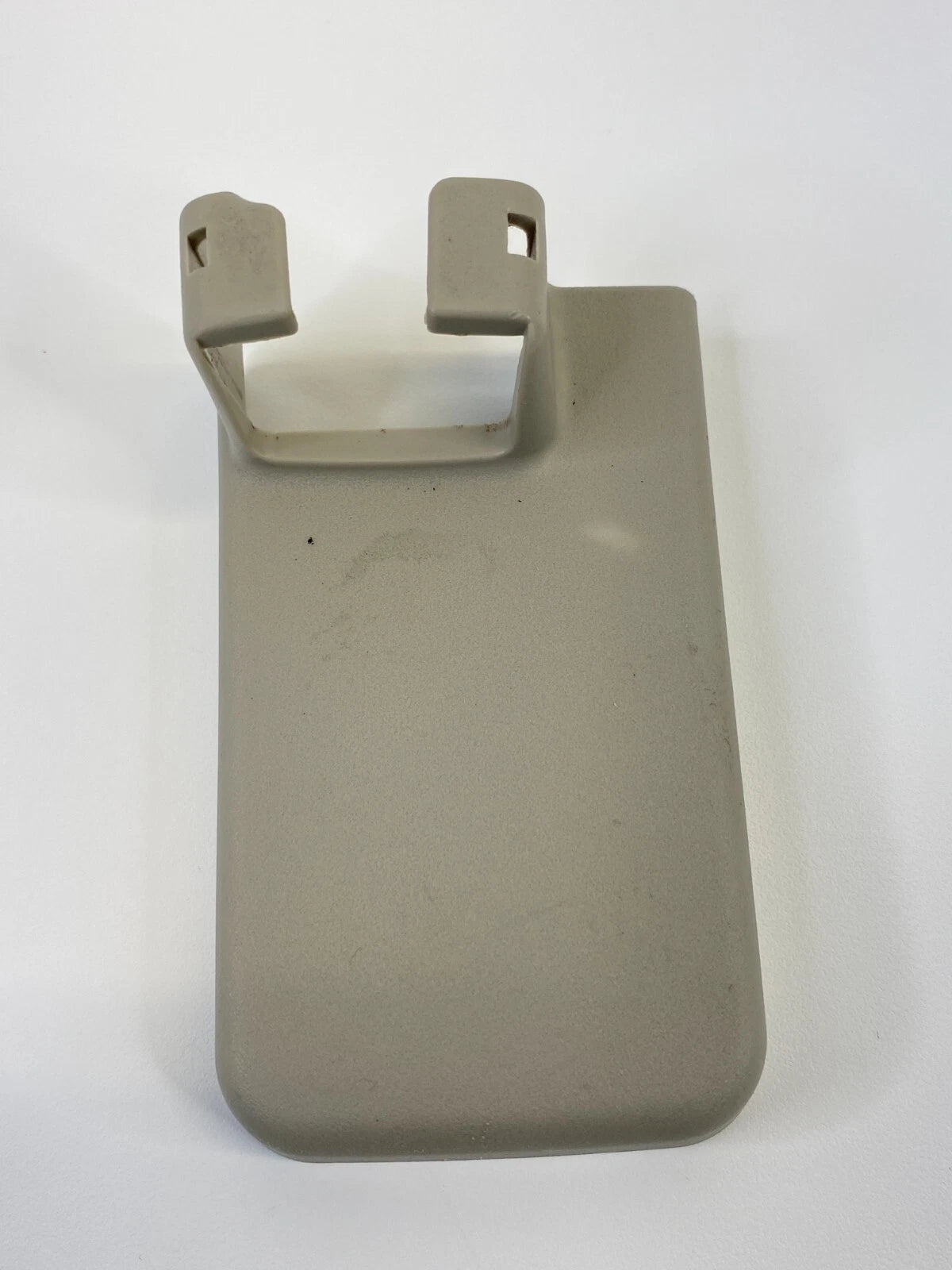 08-17 MITSUBISHI LANCER FRONT LEFT SEAT TRACK END COVER TRIM CAP 6977A393