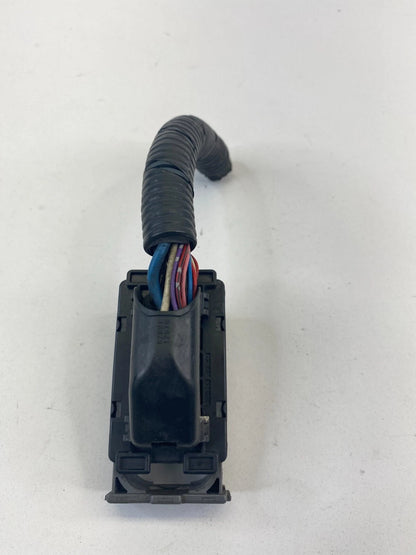 2008-2010 SCION XB ABS ANTI LOCK BRAKE PUMP PLUG CONNECTOR RELAY 82821-12570 OEM