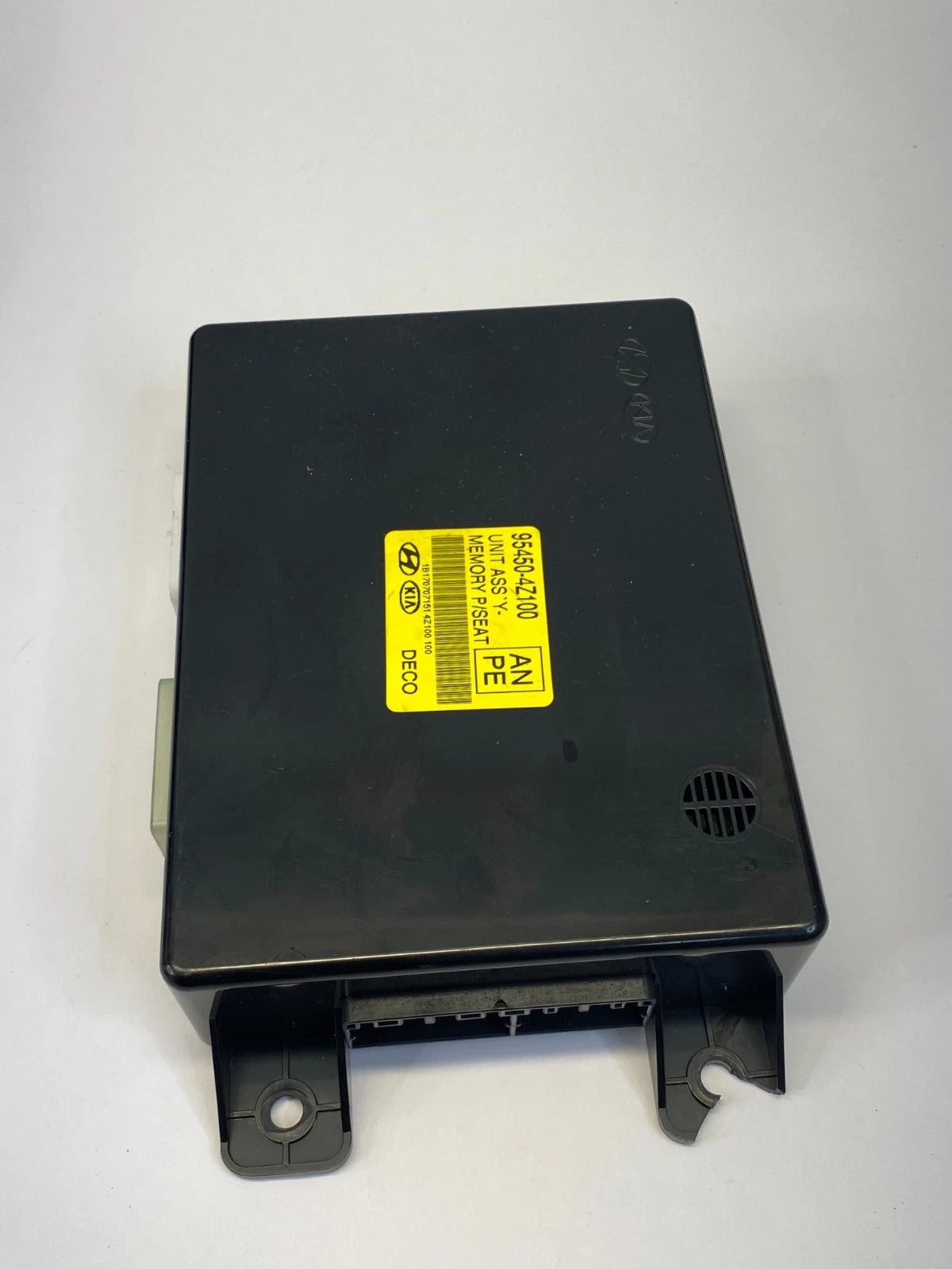 2016-2018 HYUNDAI SANTA FE SPORT MEMORY POWER SEAT CONTROL MODULE 95450-4Z100
