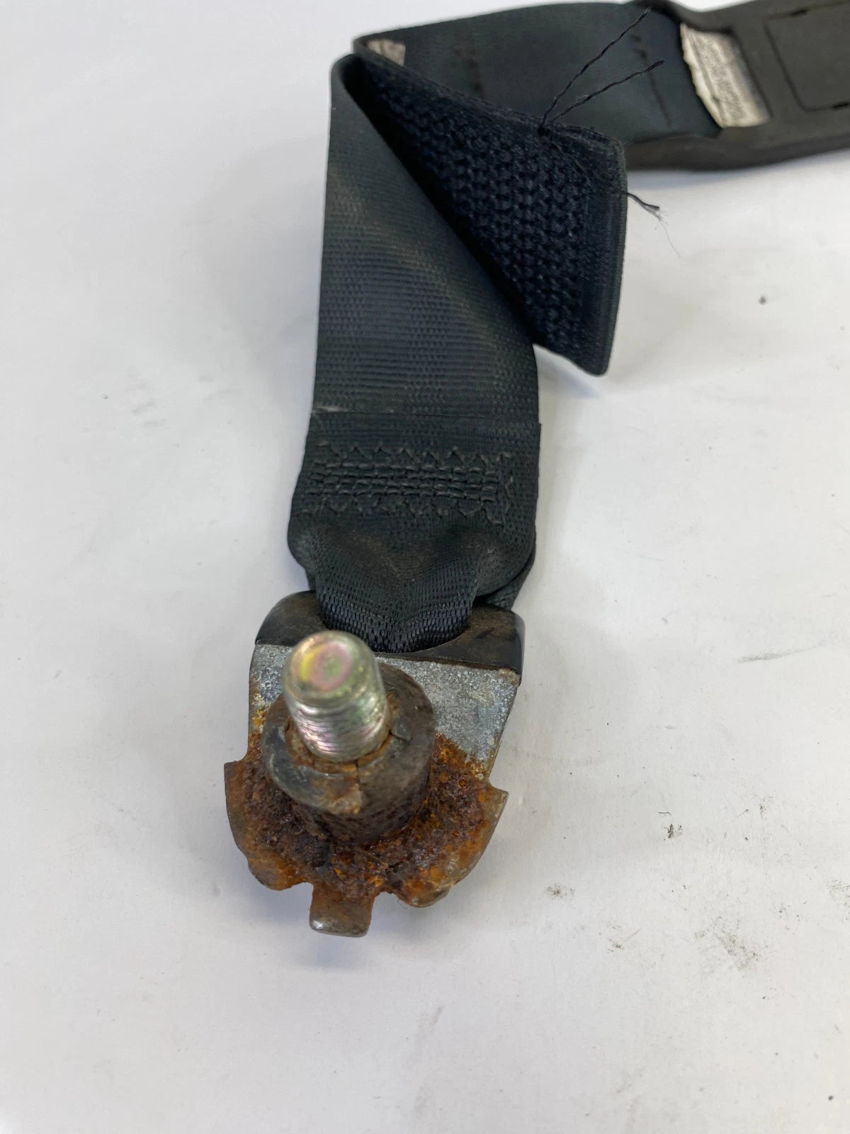2001-2005 MITSUBISHI ECLIPSE CONVERTIBLE FRONT RIGHT PASSENGER SIDE SEAT BELT