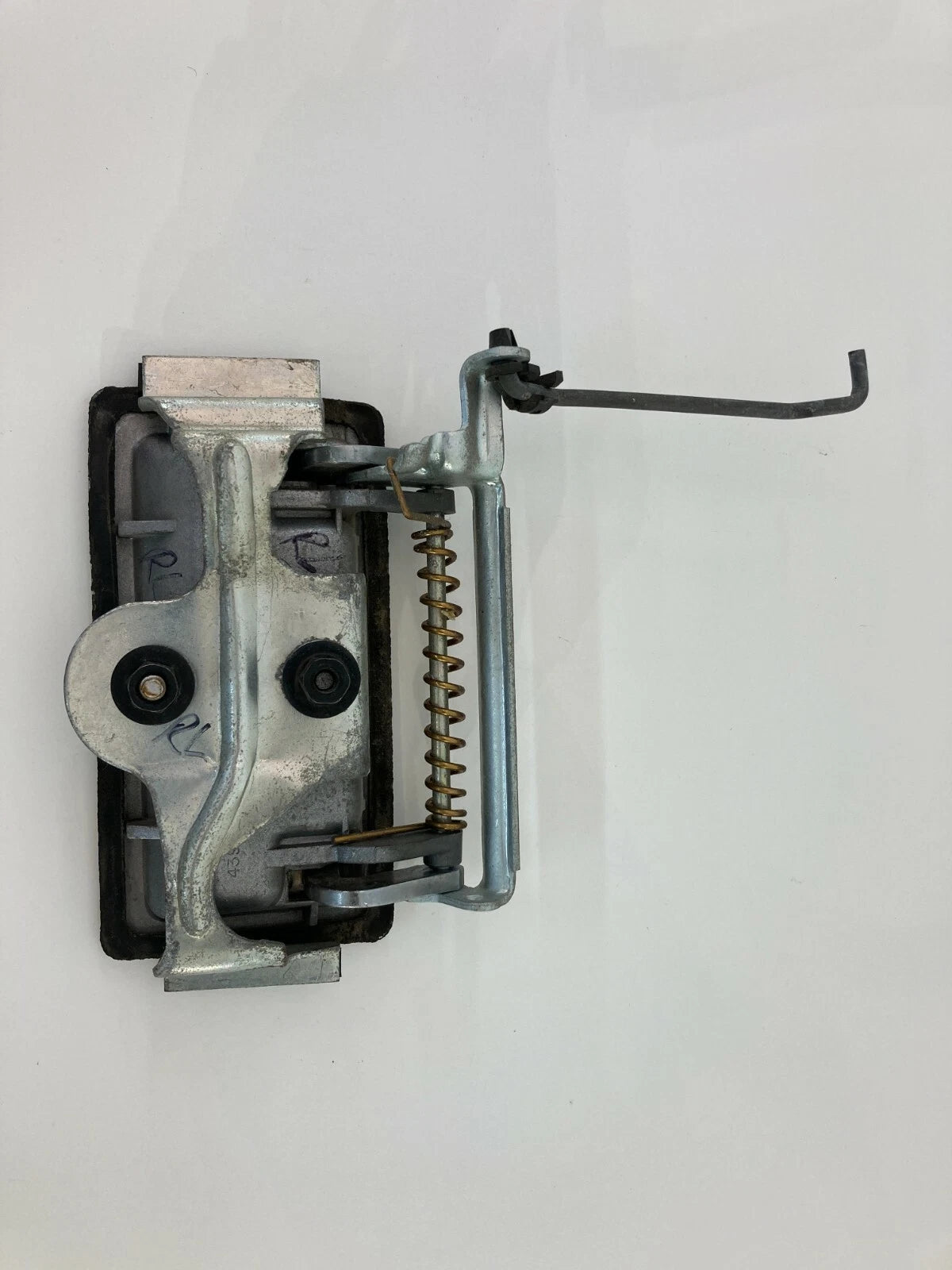 1990-1993 CHRYSLER IMPERIAL REAR LEFT DRIVER SIDE EXTERIOR DOOR HANDLE ASSEMBLY
