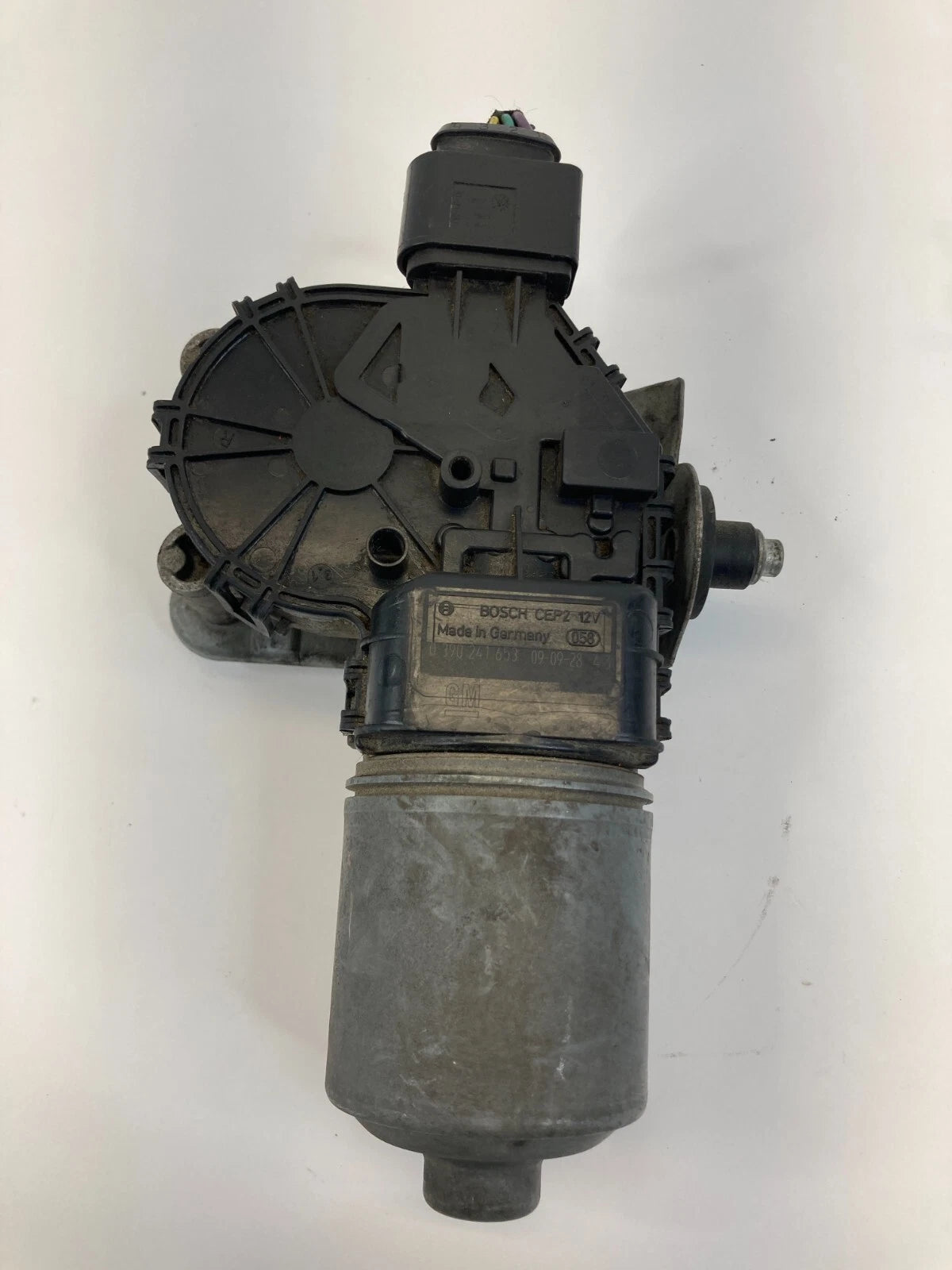 2009 2010 2011 2012 CHEVROLET TRAVERSE FRONT WIPER MOTOR BOSCH 0390241653 OEM