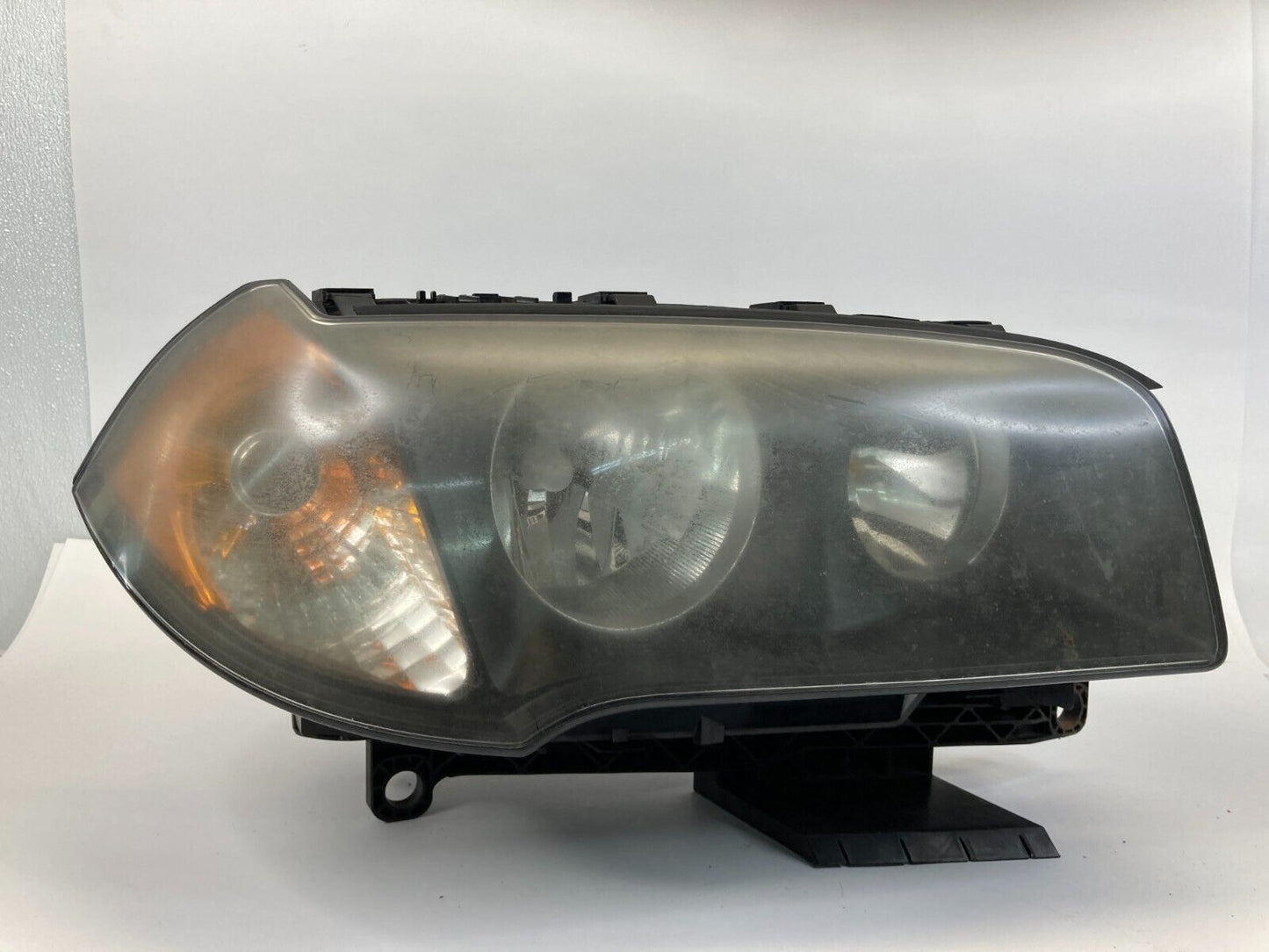 2004-2006 BMW X3 Front Right Passenger Headlight Headlamp Lamp Halogen OEM