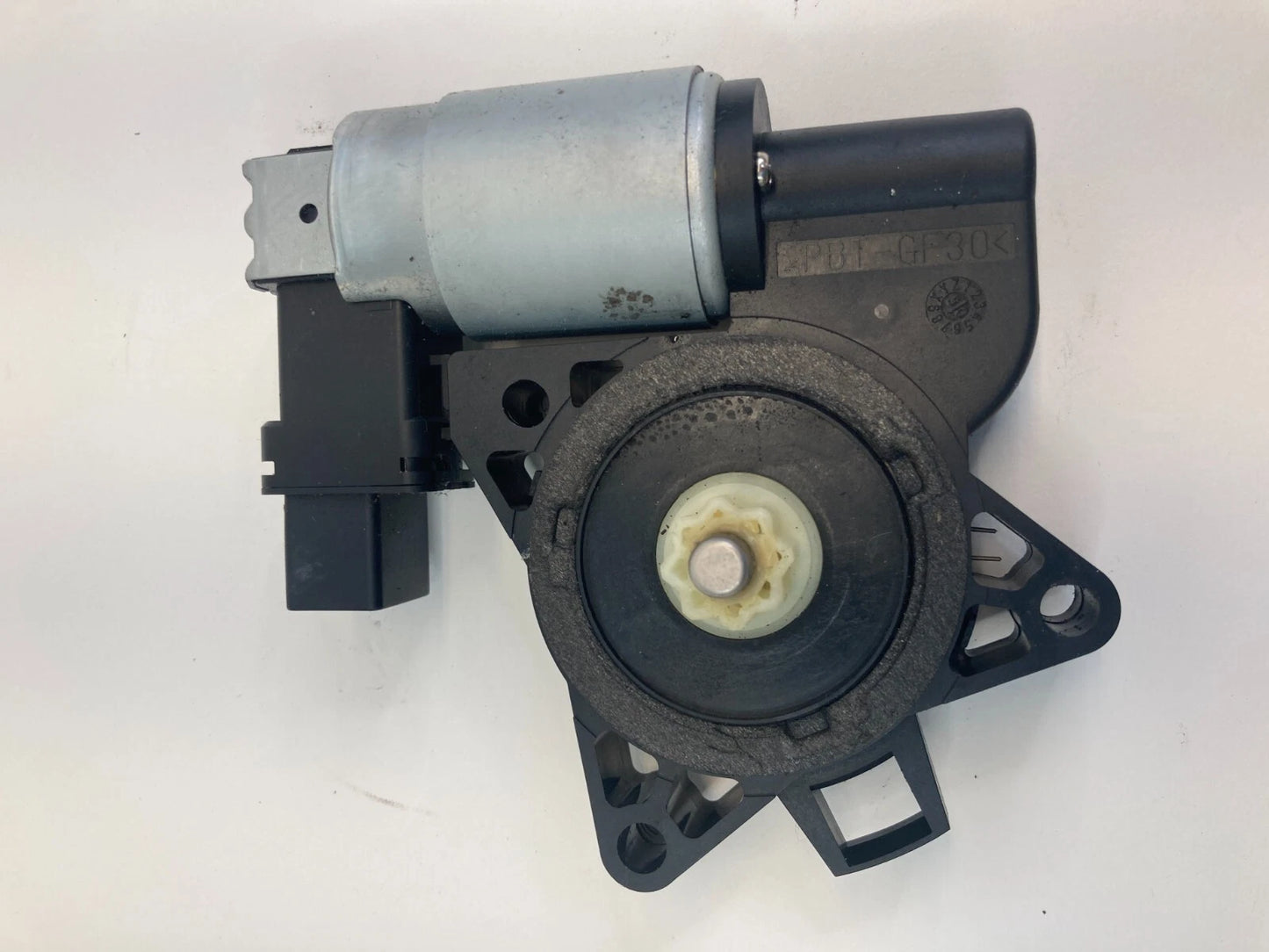 2004-2009 MAZDA 3 SEDAN REAR LEFT SIDE DOOR POWER WINDOW MOTOR GJGA-5858X OEM