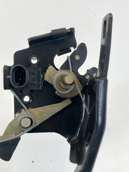 2002-2009 CHEVY TRAILBLAZER LIFT GATE GLASS LATCH RELEASE ACTUATOR 16887553 OEM