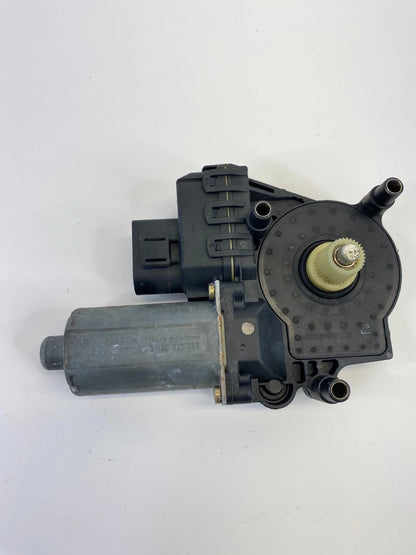 1998-2004 AUDI A6 QUATTRO REAR RIGHT SIDE DOOR POWER WINDOW MOTOR 0130821785 OEM
