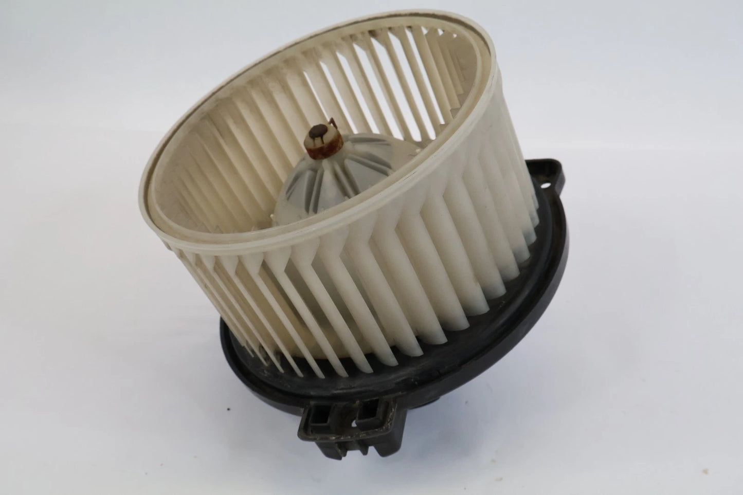 2004-2006 TOYOTA TUNDRA CREW CAB AC HEATER BLOWER MOTOR FAN ASSEMBLY OEM