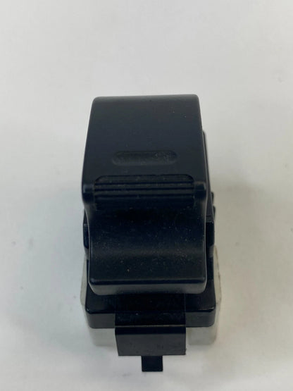 93-08 TOYOTA COROLLA 96-05 RAV4 REAR RIGHT SIDE WINDOW BUTTON SWITCH 2579V11 OEM