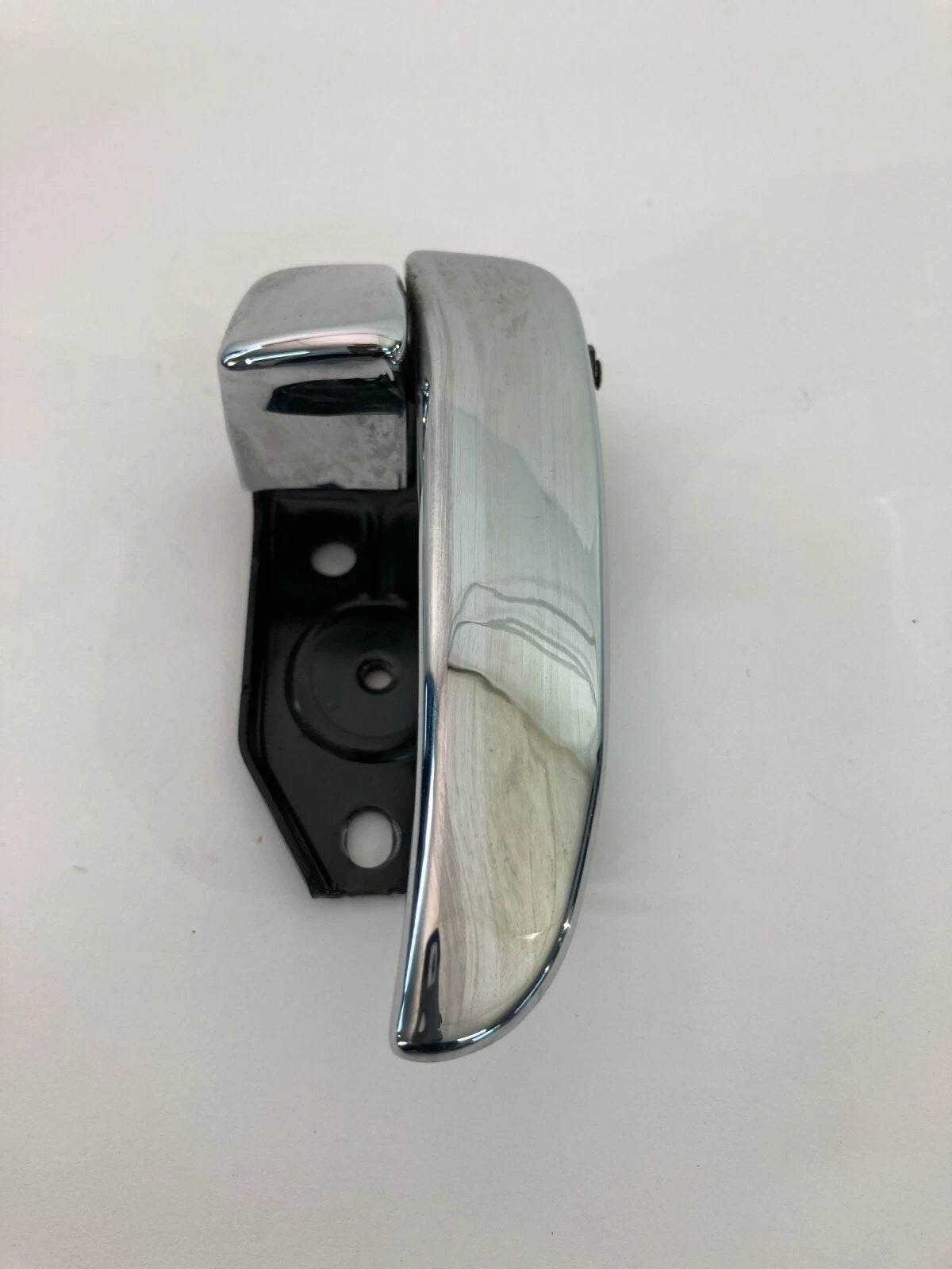 2002-2005 HYUNDAI SONATA BASE REAR RIGHT PASSENGER INNER INSIDE DOOR HANDLE RH
